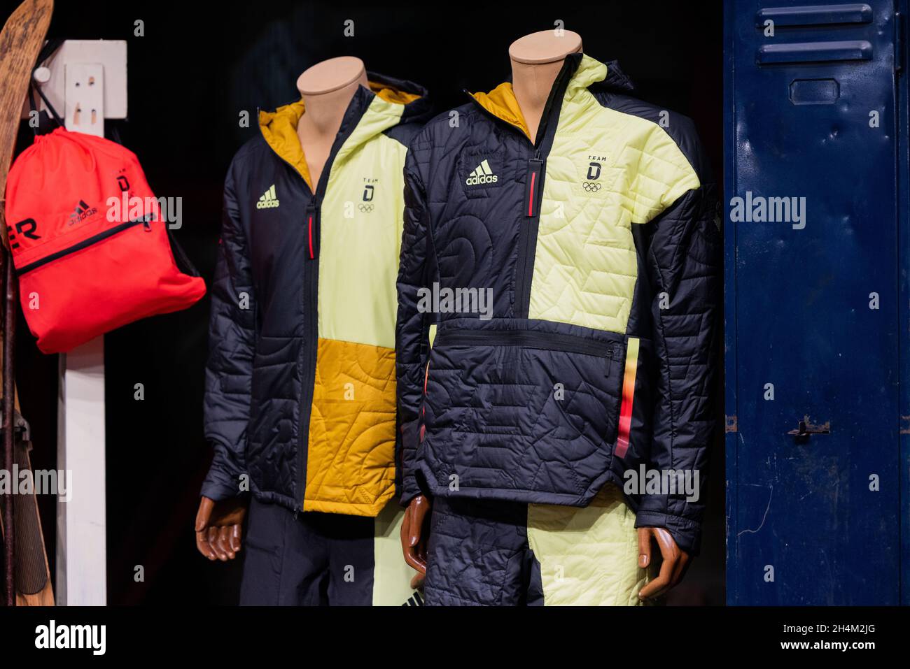 Duesseldorf, Germany. 03rd Nov, 2021. Olympics: Presentation of Team  Germany's clothing for the Winter Games in Beijing 2022. Various items of  clothing are presented. Credit: Rolf Vennenbernd/dpa/Alamy Live News Stock  Photo -