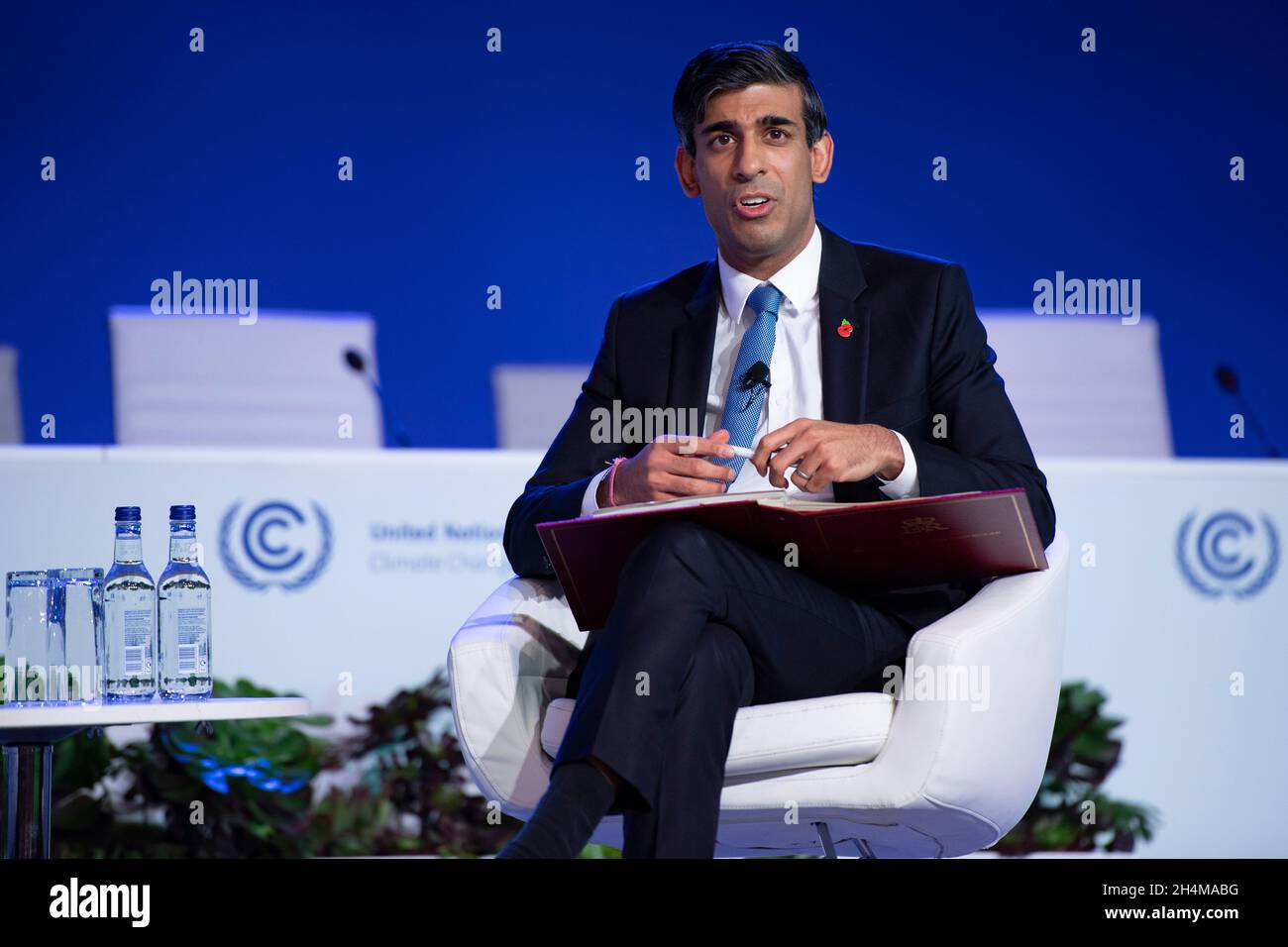 Glasgow, Scotland, UK. 3rd Nov, 2021. PICTURED:Rt Hon Rishi Sunak, UK Chancellor of the Exchequer, seen addressing countries about finance at COP26 climate change summit in Glasgow. Sunak chaired a panel discussion on 'Supporting a financial system for a net zero and resilient future'. He invited speakers (from left to right): Minister of economy, Arbelche Azucena, Uruguay; Mathias Cormann, Secretary General OECD; Alison Rose, Chief Executive NatWest Group; Carlos Dominguez, secretary of finance, Philippines; UK Chanceller of the Exchequer, Rishi Sunak. Credit: Colin Fisher/Alamy Live News Stock Photo