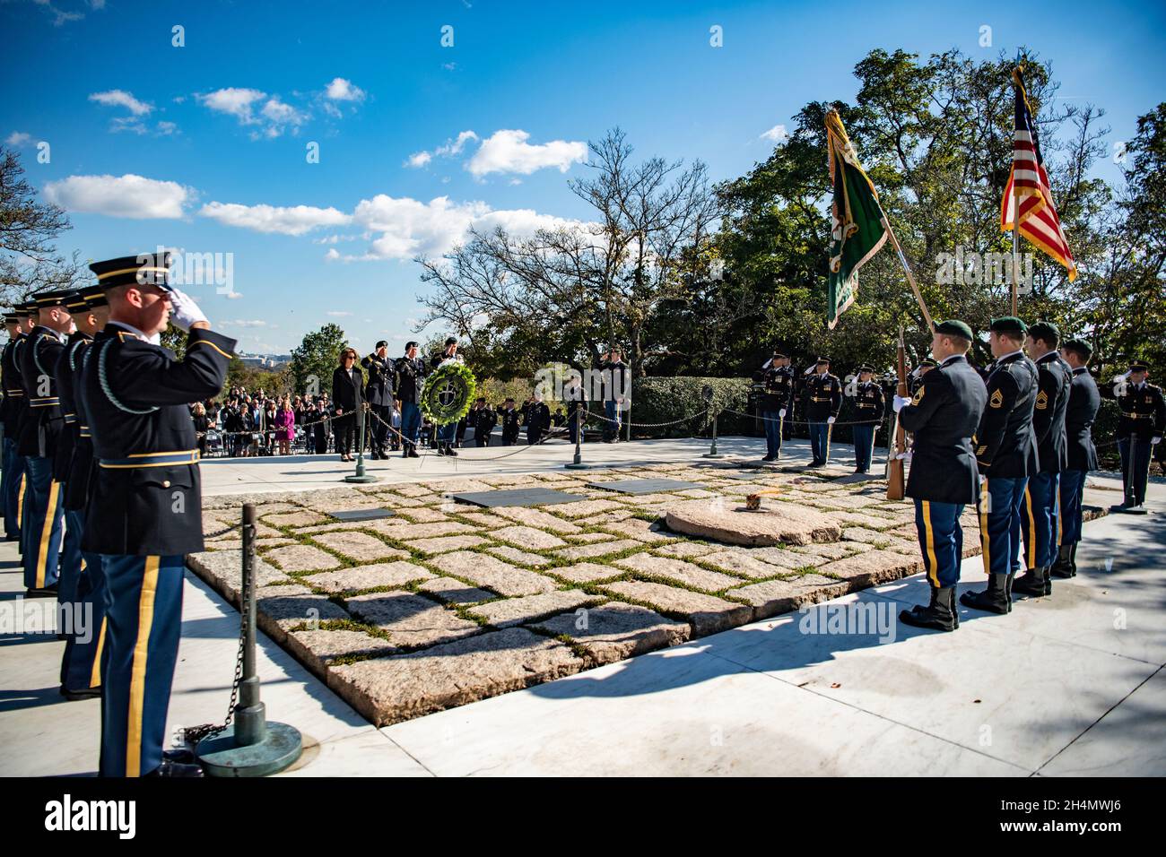 Arlington, United States of America. 03 November, 2021. Kathleen Kennedy Townsend, Army Maj. Gen. Richard Angle, Army Command Sgt. Maj. Ted Munter, and Army Chief Warrant Officer Scott Gronowski, with the 1st Special Forces Airborne Command, known as the Green Berets, hold a wreath-laying ceremony at the gravesite of President John F. Kennedy at Arlington National Cemetery November 3, 2021 in Arlington, Virginia. The ceremony commemorates Kennedy's contributions to the U.S. Army Special Forces. Credit: Elizabeth Fraser/U.S. Army/Alamy Live News Stock Photo