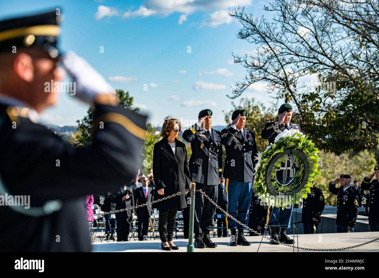 Arlington, United States of America. 03 November, 2021. Kathleen Kennedy Townsend, Army Maj. Gen. Richard Angle, Army Command Sgt. Maj. Ted Munter, and Army Chief Warrant Officer Scott Gronowski, with the 1st Special Forces Airborne Command, known as the Green Berets, hold a wreath-laying ceremony at the gravesite of President John F. Kennedy at Arlington National Cemetery November 3, 2021 in Arlington, Virginia. The ceremony commemorates Kennedy's contributions to the U.S. Army Special Forces. Credit: Elizabeth Fraser/U.S. Army/Alamy Live News Stock Photo