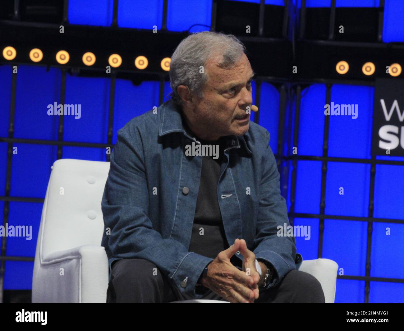 Lisboa, Portugal. 3rd Nov, 2021. (INT) Third day of the Web Summit in Lisbon. November 3, 2021, Lisbon, Portugal: Sir Martin Sorrell, o fundador e presidente executivo da S4 Capital, during the third day of the Web Summit, one of the biggest technology events in the world, held at Parque das Nacoes, in Lisbon, Portugal, on Wednesday (3). The event will once again take place in person and should bring together more than 40,000 people by the 4th. (Credit Image: © Edson De Souza/TheNEWS2 via ZUMA Press Wire) Stock Photo