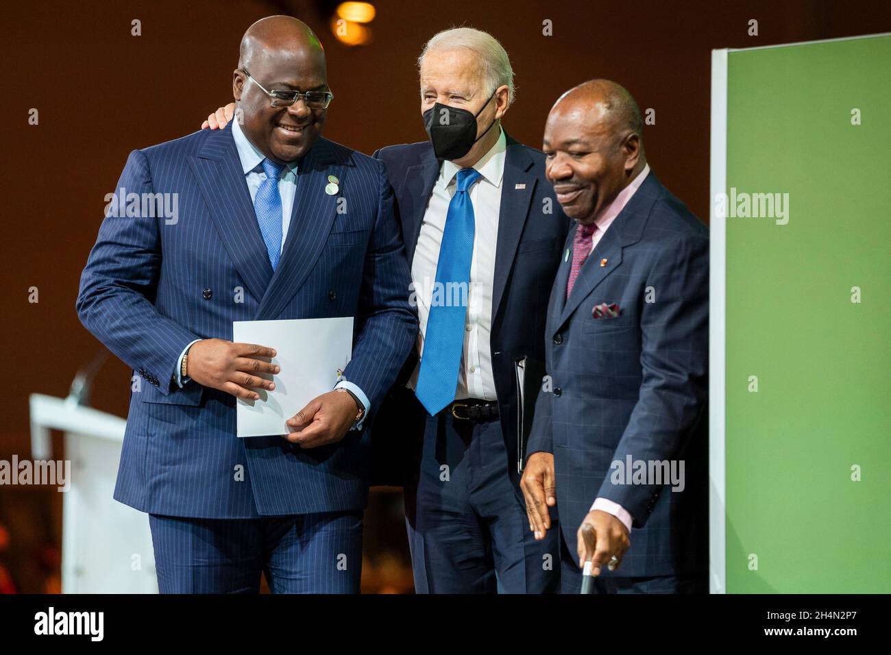 Glasgow, United Kingdom. 02nd Nov, 2021. U.S President Joe Biden chats with Democratic Republic of Congo President Felix Tshisekedi, left, and Central African Republic President Faustin-Archange Touadera, right, during the second day of the COP26 U.N. Climate Summit at the Glasgow Science Centre November 2, 2021 in Glasgow, Scotland. Credit: Adam Schultz/White House Photo/Alamy Live News Stock Photo