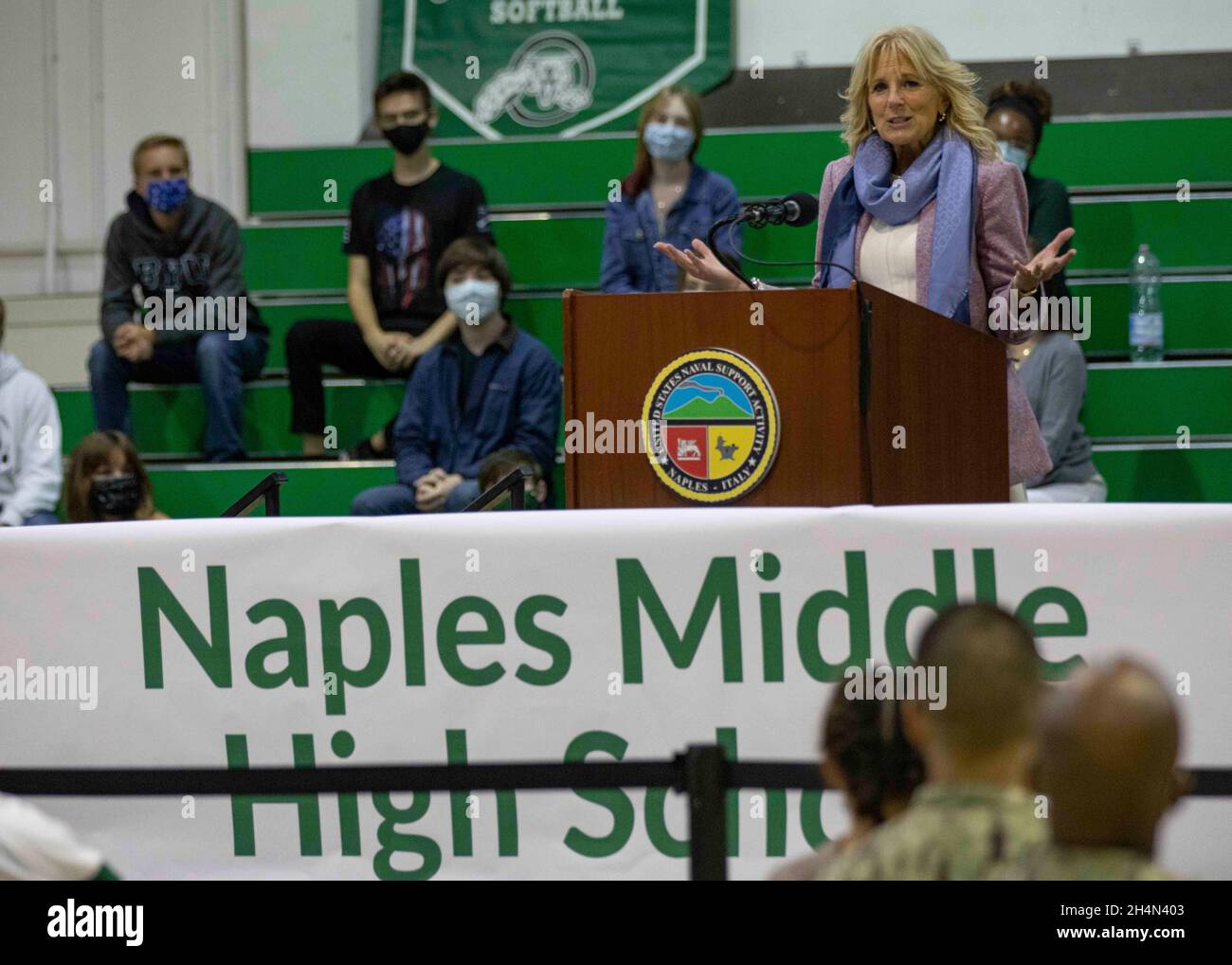 Naples, Italy. 01 November, 2021. U.S First Lady Jill Biden talks with students during a visit to Naples Middle High School at Naval Support Activity Naples November 1, 2021 in Naples, Italy. Biden visited with students, parents and community members as part of her White House initiative Joining Forces, a program that supports military and veteran families.  Credit: MC1 Fred Gray IV/U.S. Navy Photo/Alamy Live News Stock Photo