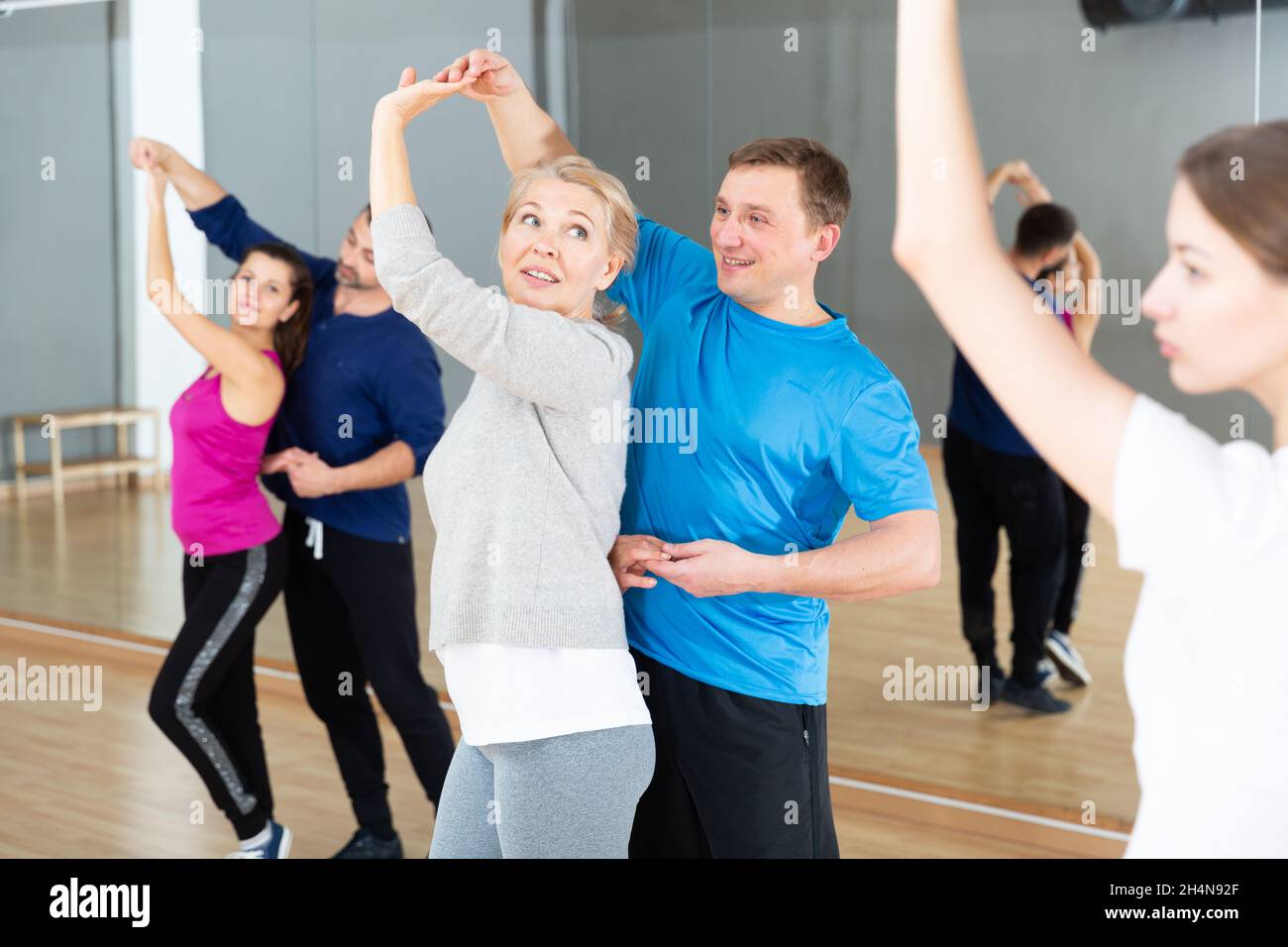 Mature woman ballroom dancing hi-res stock photography and images - Alamy