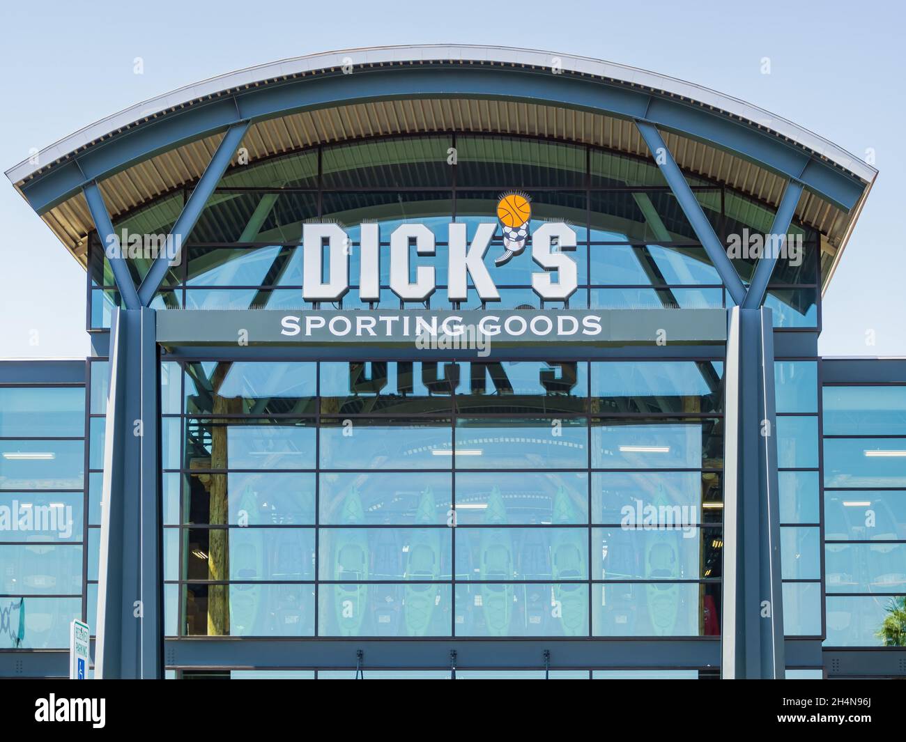 Henderson, MAY 11 2021 - Exterior view of the Dick's Sporting Goods store Stock Photo