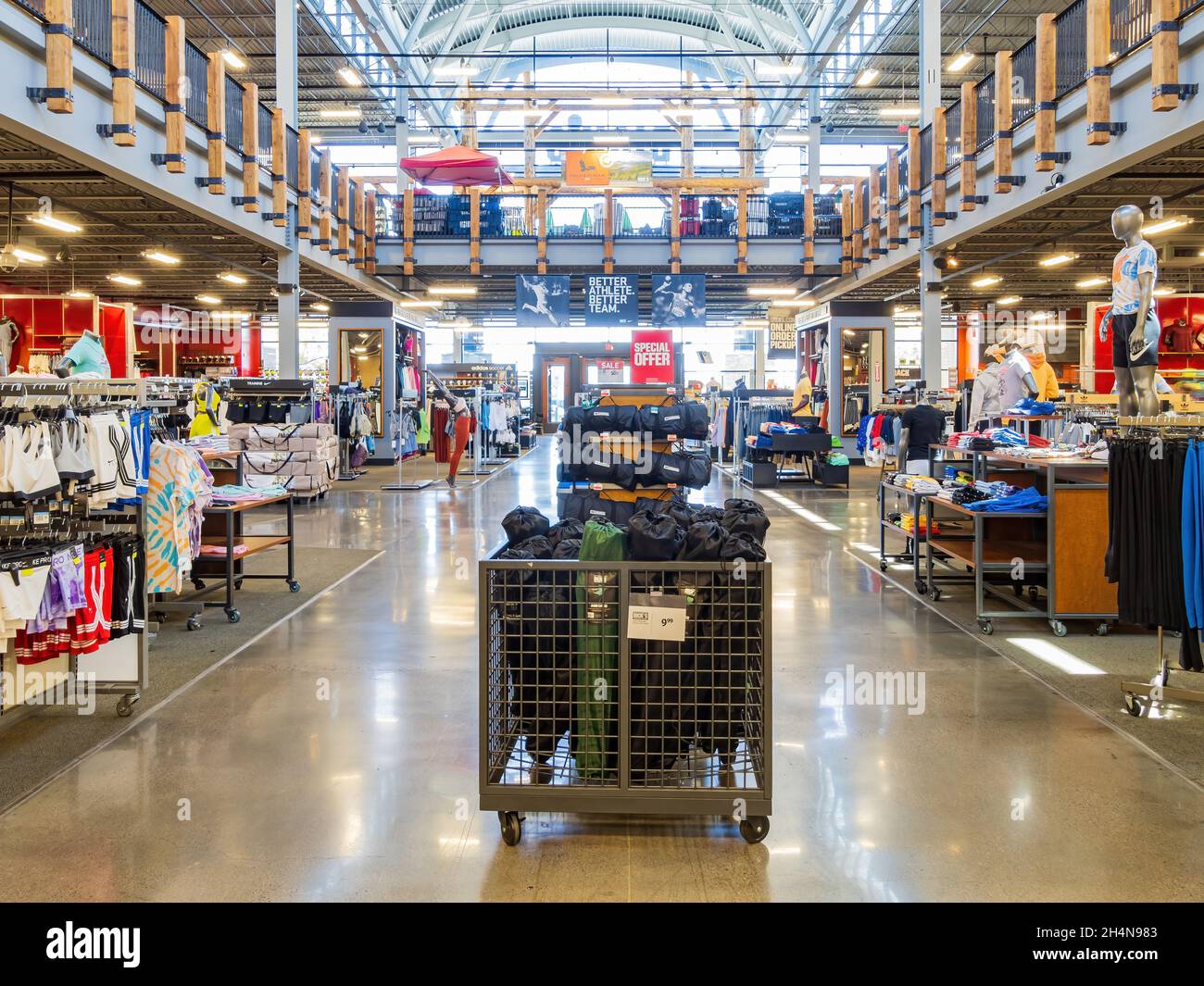 Raiders store to open at Henderson's Galleria mall