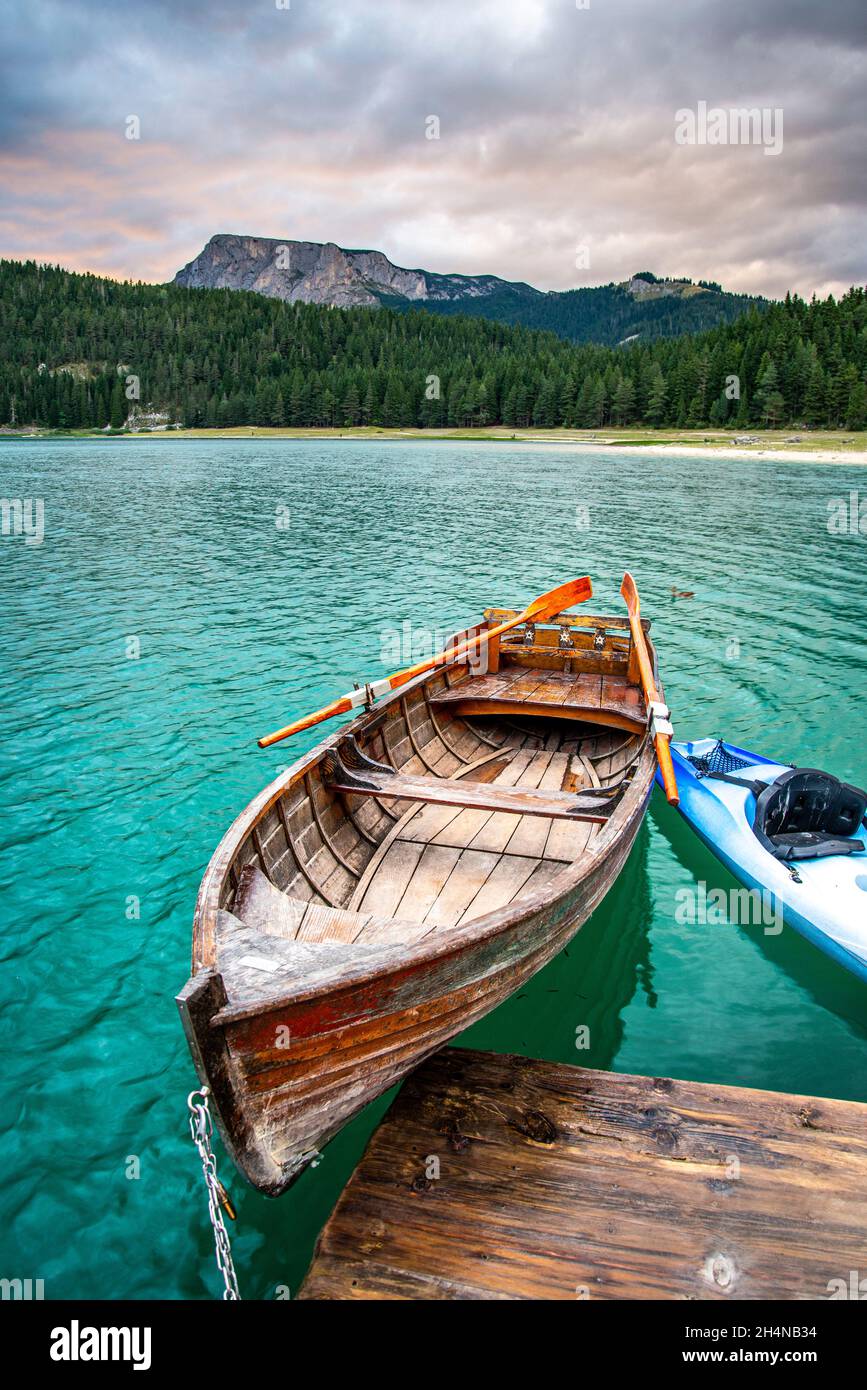 Jetty for canoes hi-res stock photography and images - Alamy