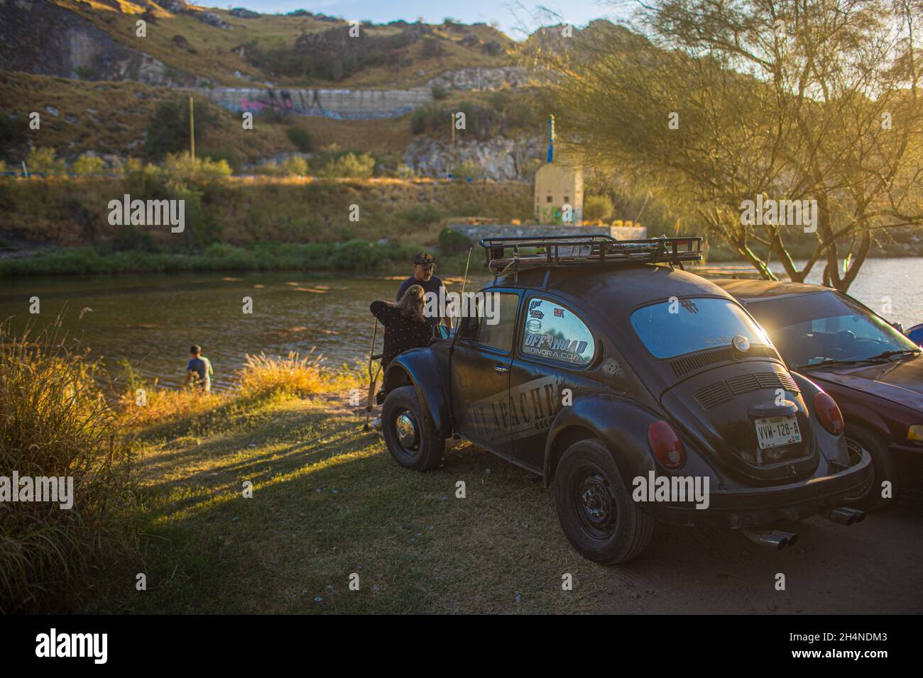 Landscape of lake or wetland at autumn sunset in La Sauceda park in  Hermosillo, Sonora Mexico .. Place for family reception, volkswagen vocho,  bocho (Photo: Luis Gutierrez / Norte Photo) Paisaje de