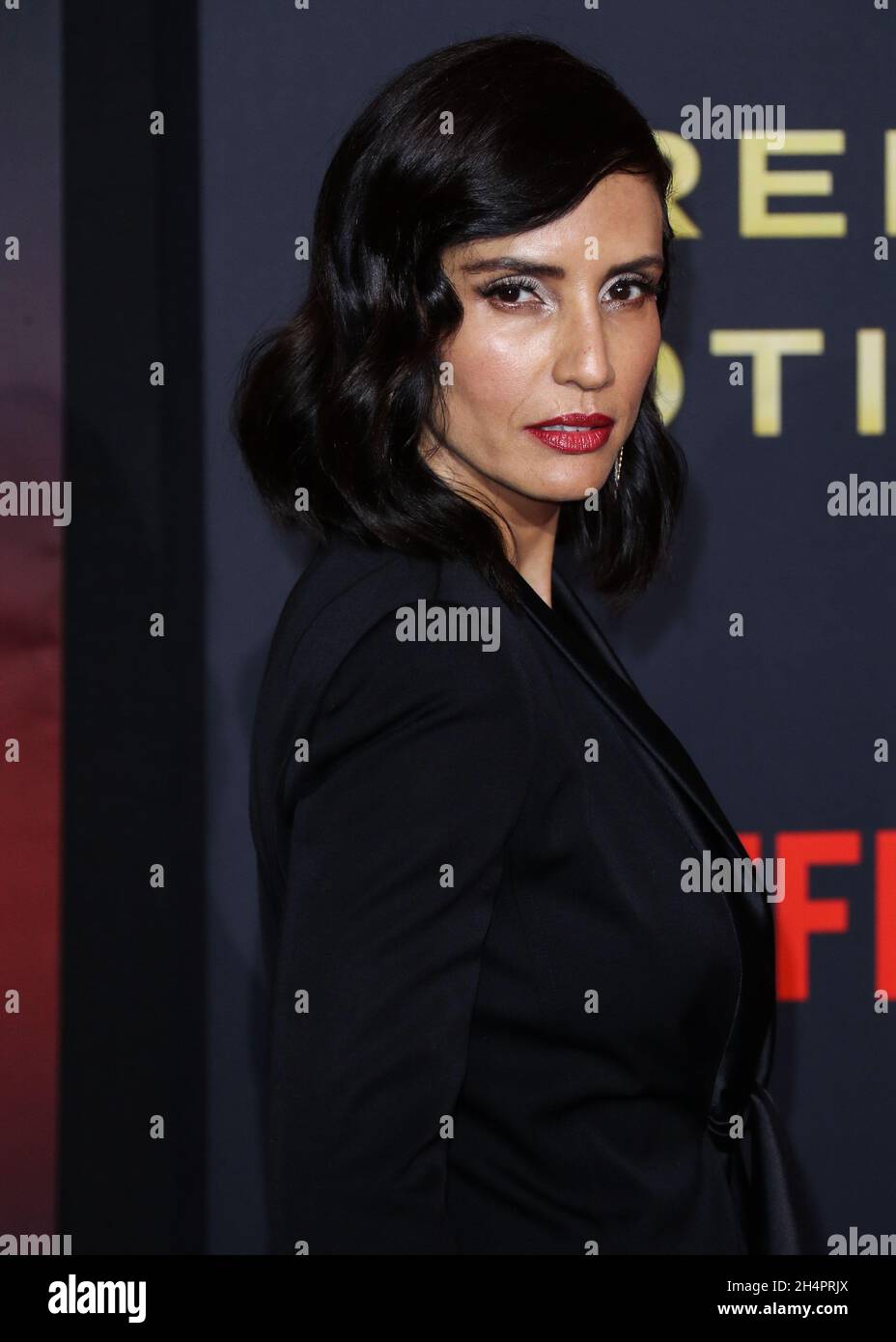 Los Angeles, United States. 03rd Nov, 2021. LOS ANGELES, CALIFORNIA, USA - NOVEMBER 04: Actress Leonor Varela arrives at the World Premiere Of Netflix's 'Red Notice' held at the Xbox Plaza and Chick Hearn Court at L.A. Live on November 4, 2021 in Los Angeles, California, United States. (Photo by Xavier Collin/Image Press Agency/Sipa USA) Credit: Sipa USA/Alamy Live News Stock Photo