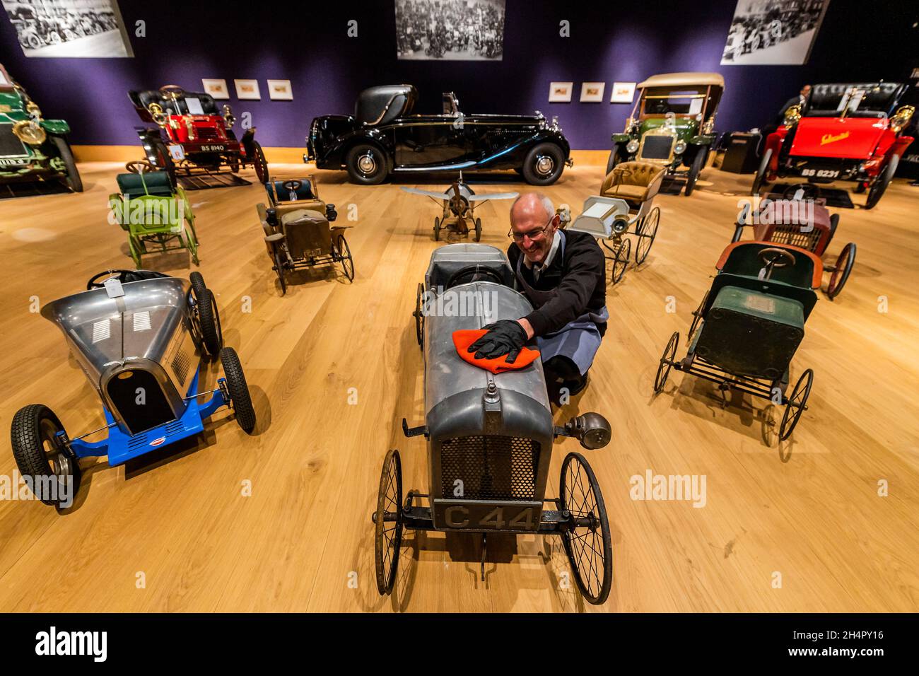 London, UK. 4th Nov, 2021. Various vintage pedal cars with estimates