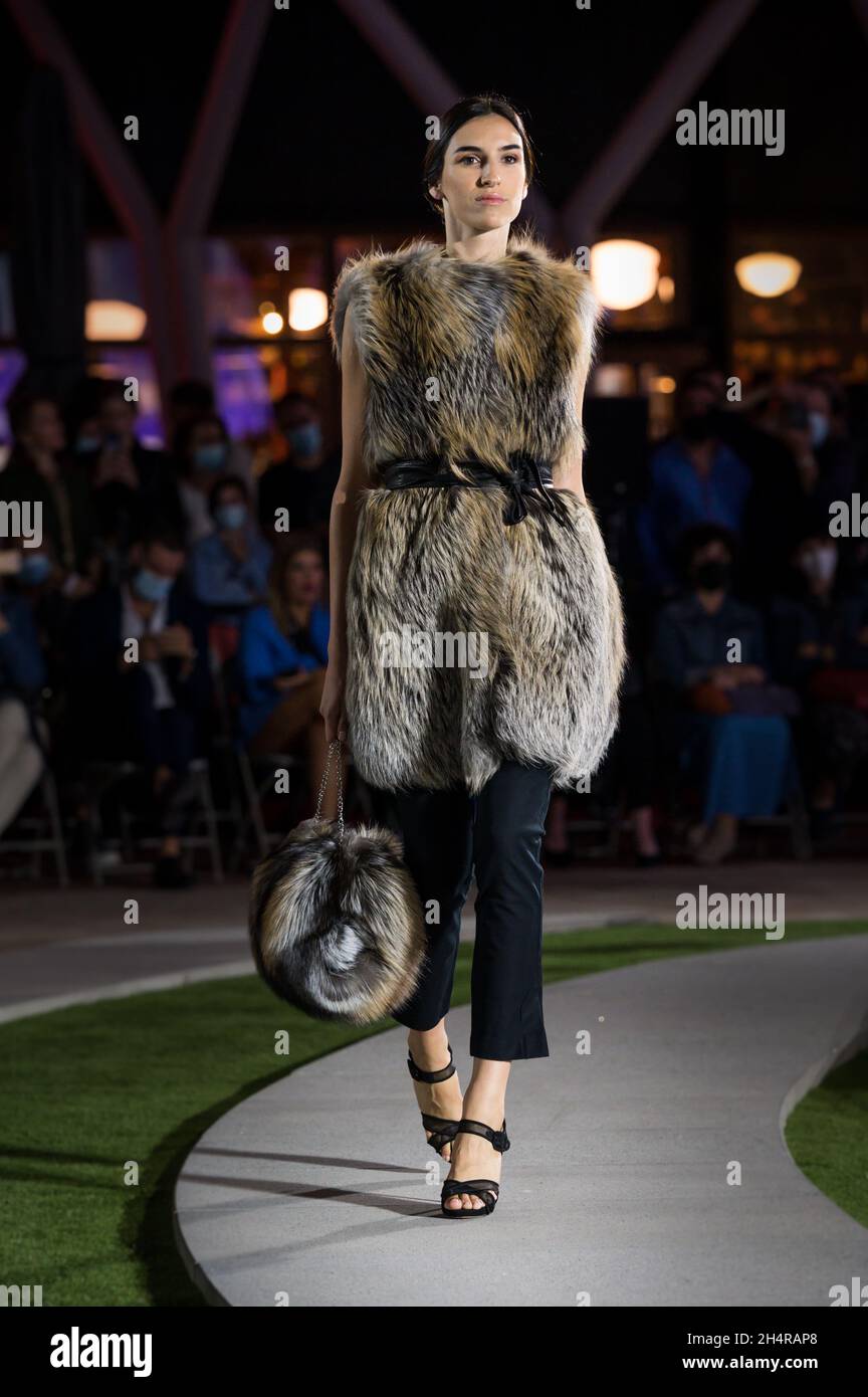 Aragón Fashion Week es un gran escaparate para los diseñadores de Aragón y para la industria del textil. Septiembre 2021 Stock Photo