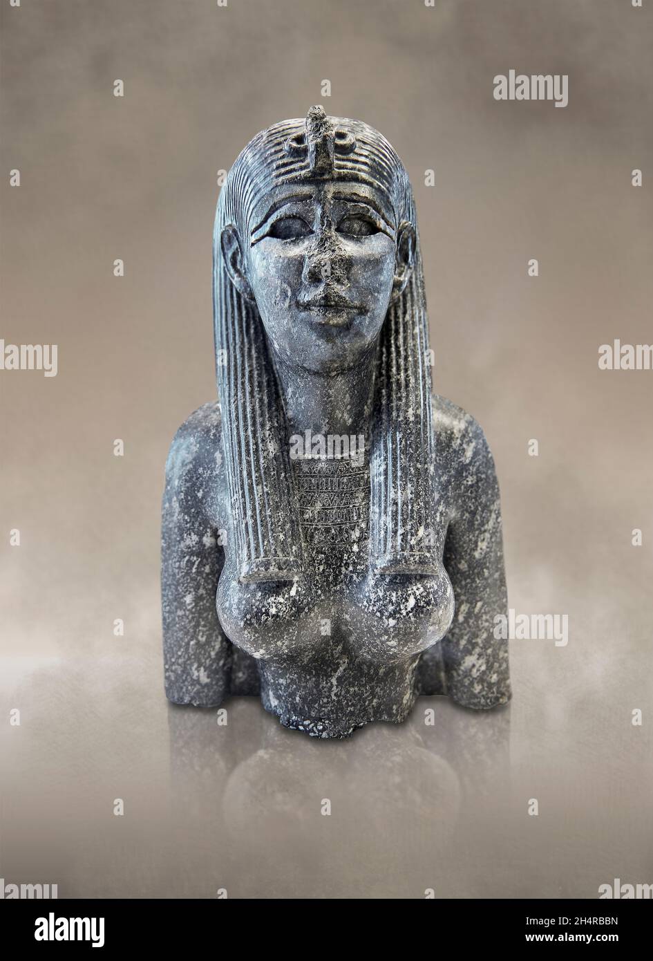 Egyptian statue sculpture of a queen or a goddess, 332320 BC