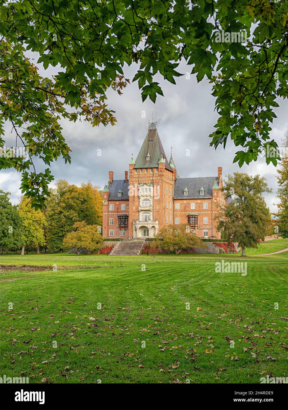 Trollenas castle hires stock photography and images Alamy