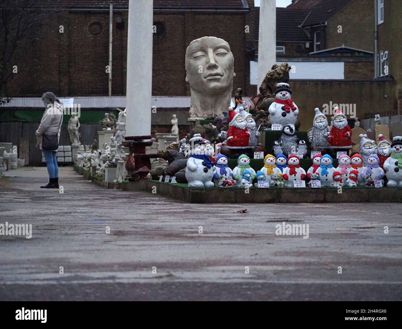 Sheerness, Kent, UK. 4th Nov, 2021. An early Christmas display at