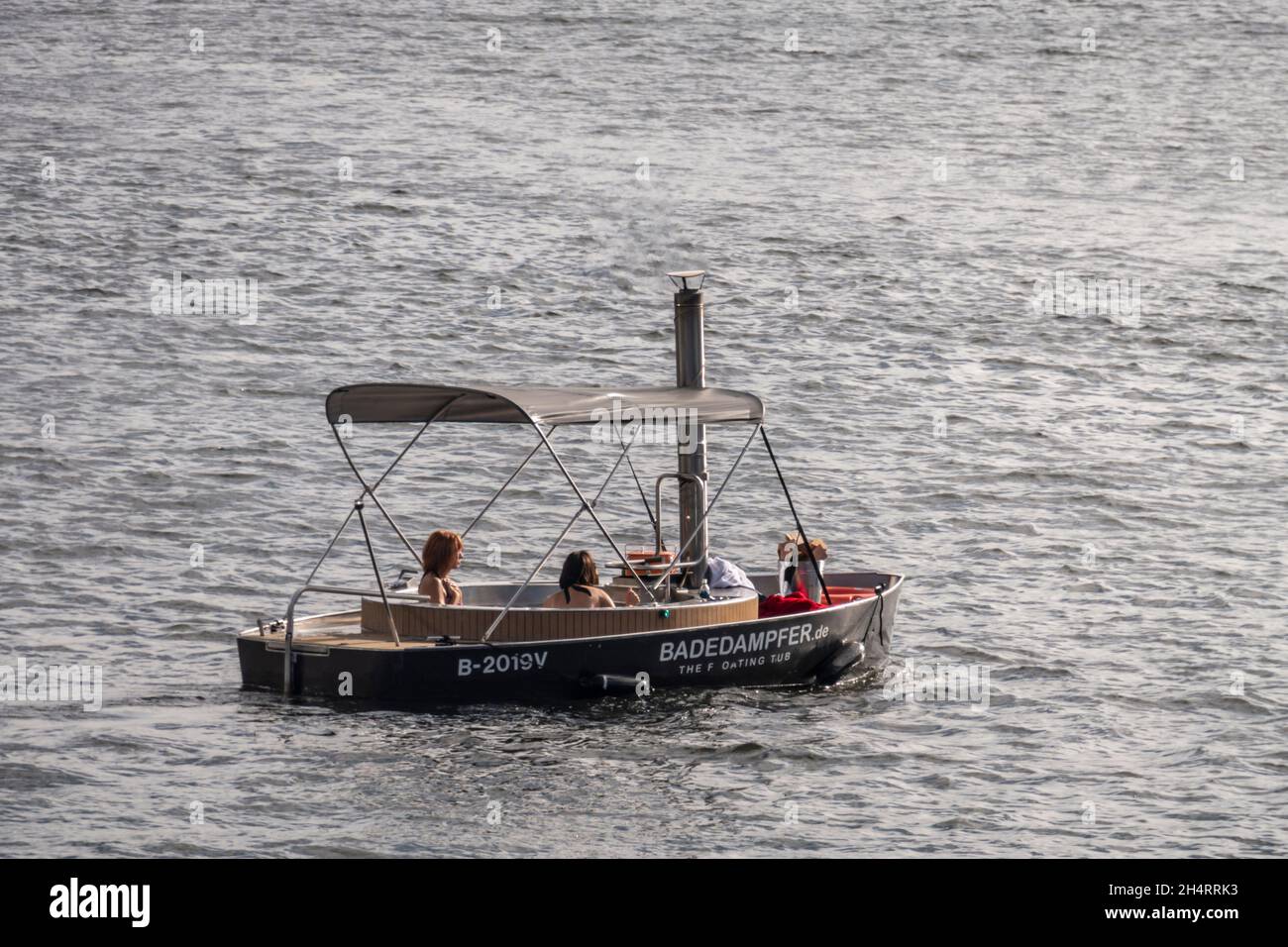 Badedampfer Spree mit Whirlpool, Berlin Stock Photo - Alamy