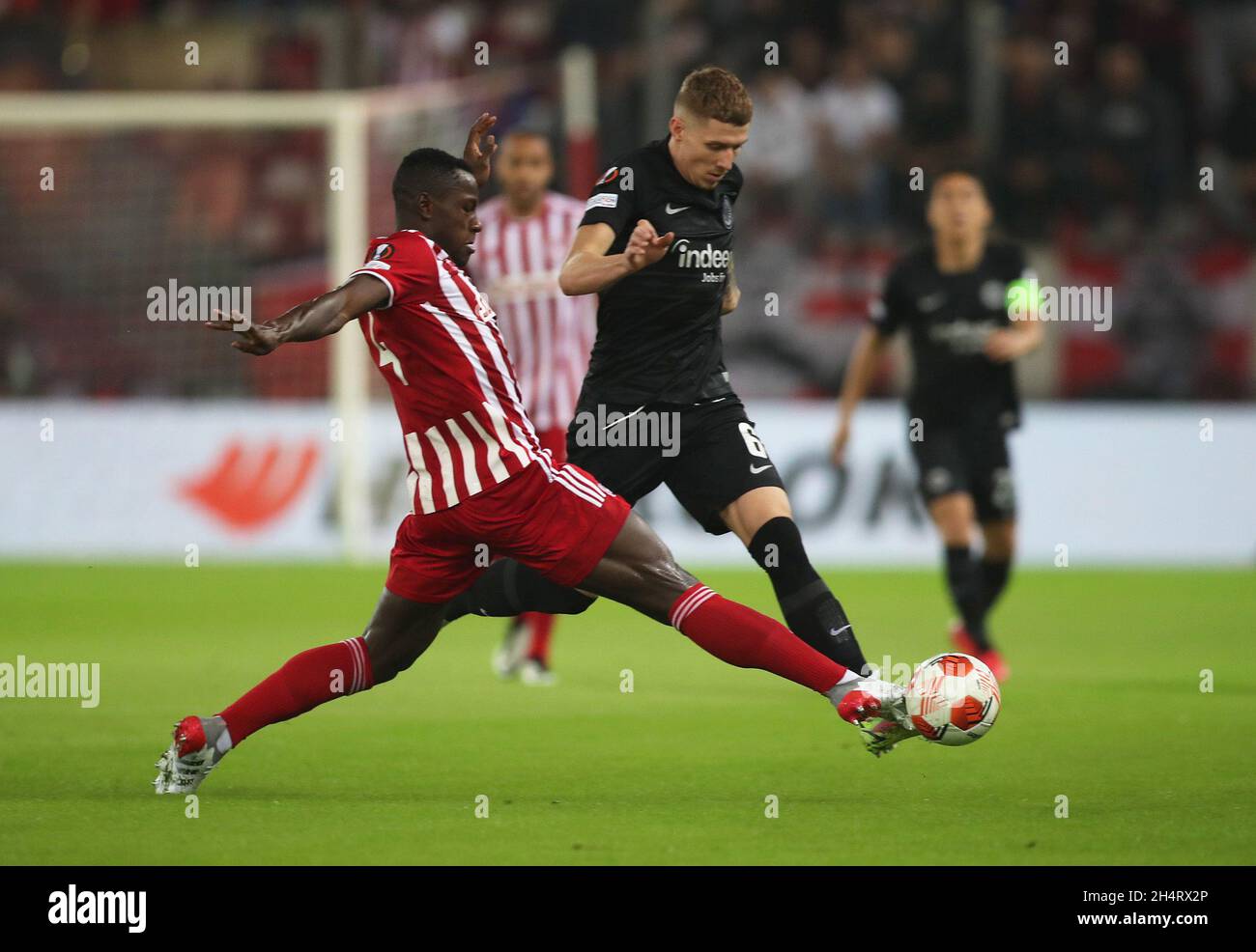 Soccer Football - Europa League - Group D - Olympiacos v Eintracht  Frankfurt - Karaiskaki Stadium, Piraeus, Greece - November 4,