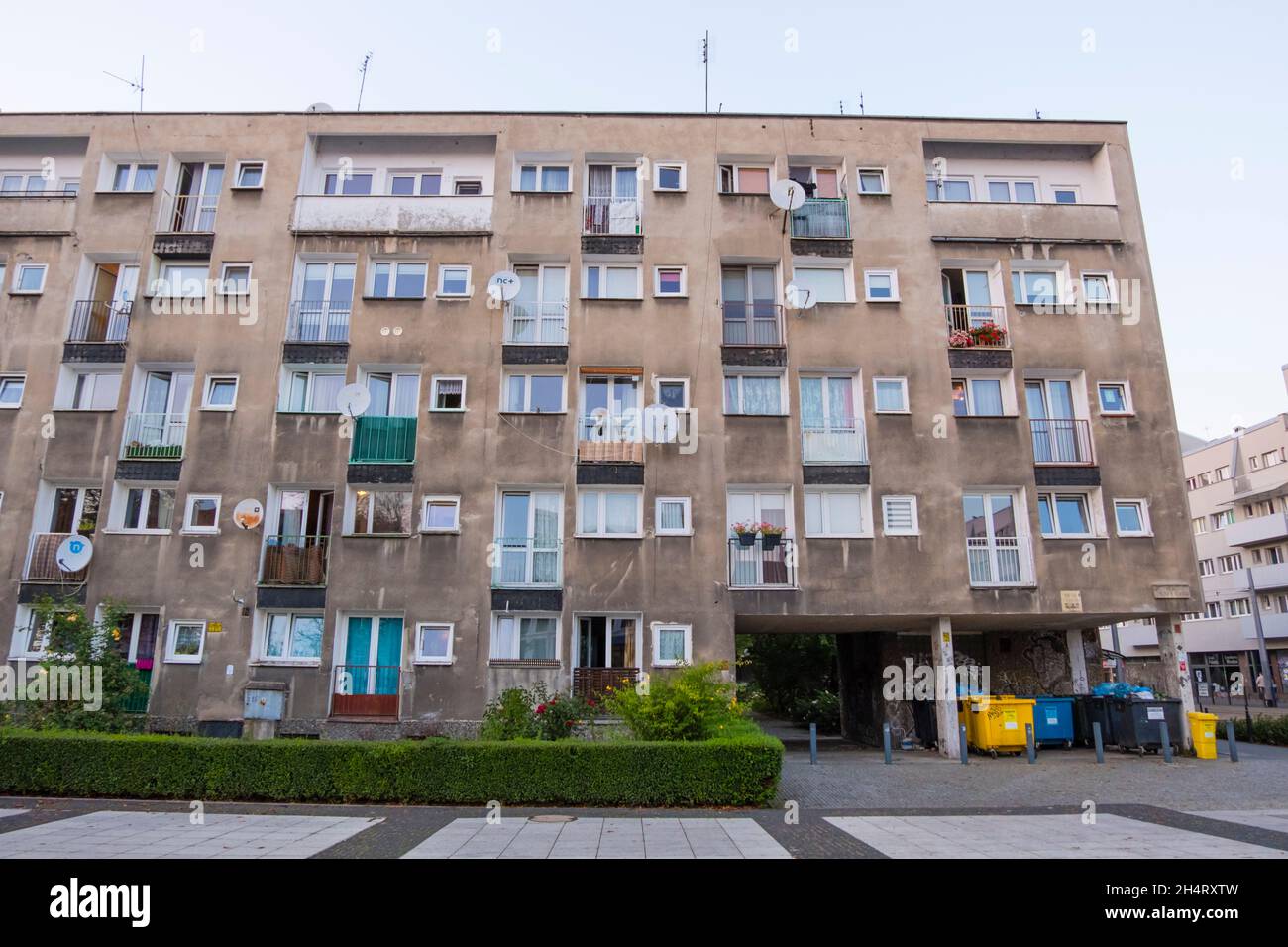 Residential housing, Plac Nowy Targ, Wroclaw, Poland Stock Photo Alamy