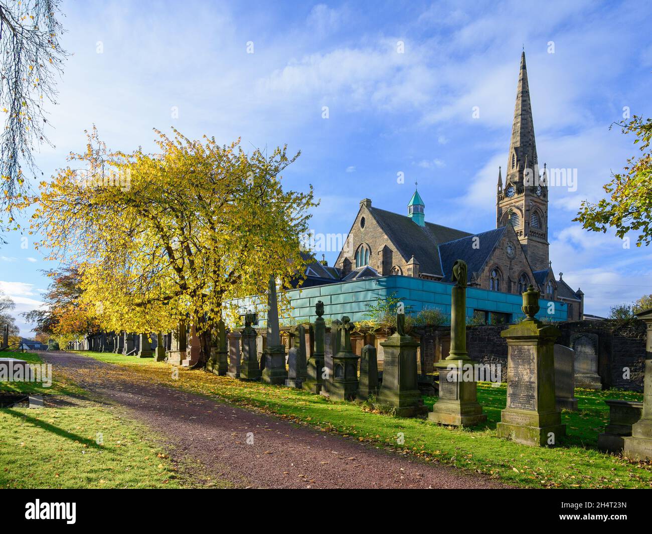 Edinburgh, Scotland, UK - Marchmont St Giles church halls by LDN Architects in autumn Stock Photo