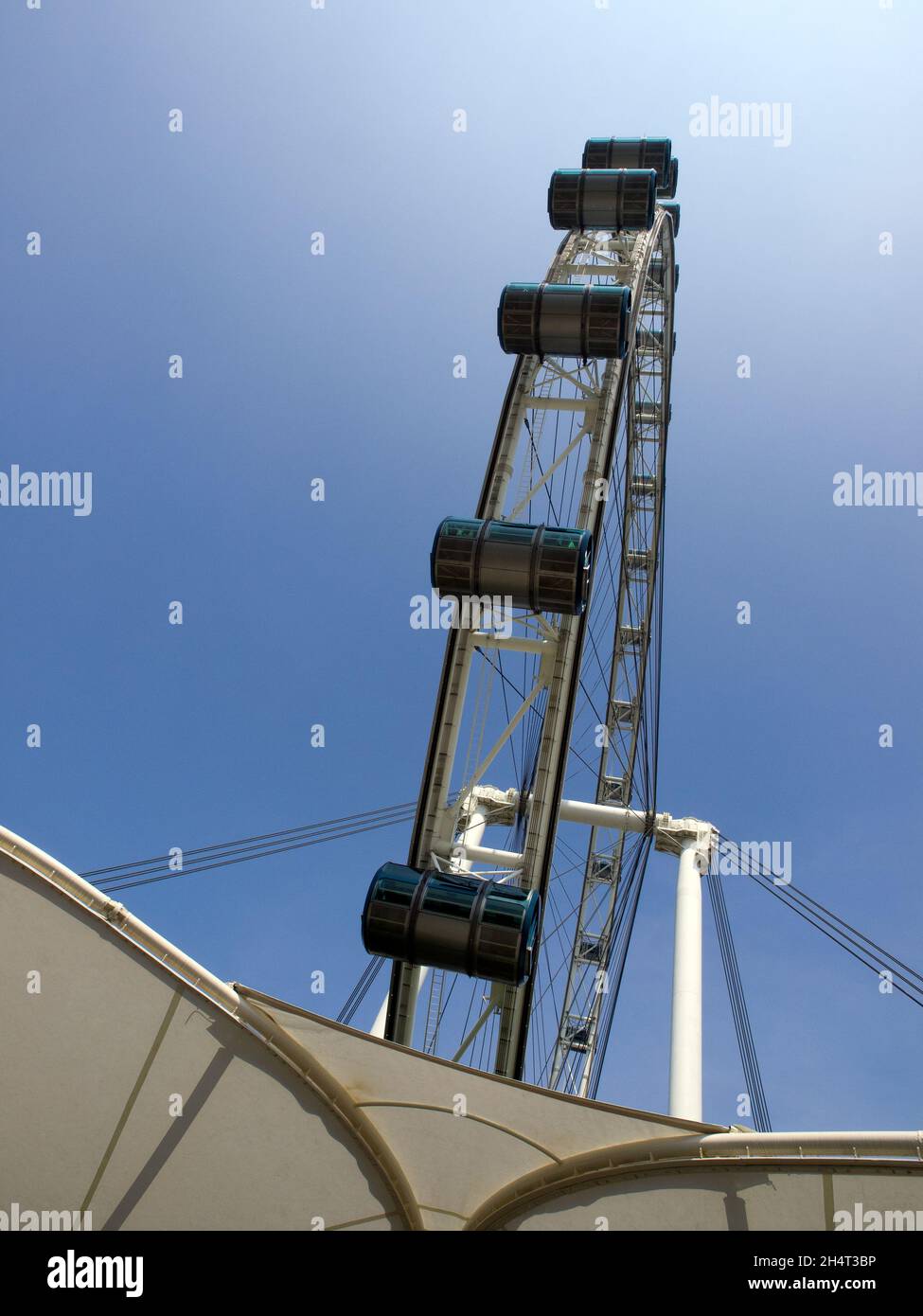 Ferris Wheel To The Sky World's Largest Ferris Wheel Stock Photo Alamy