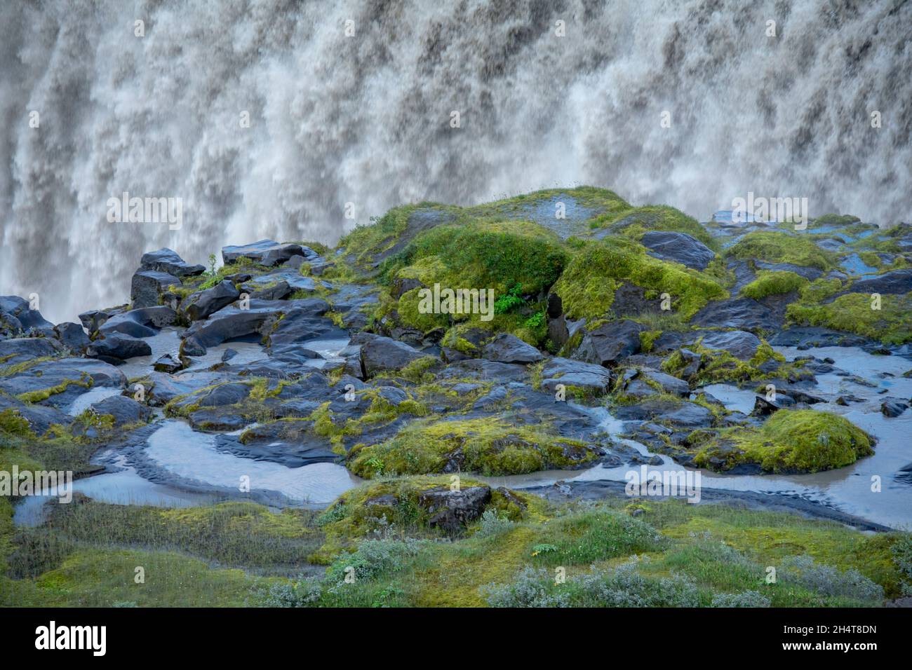Landscape of grassy rocks and Detifoss waterfall Diamond Circle Stock ...