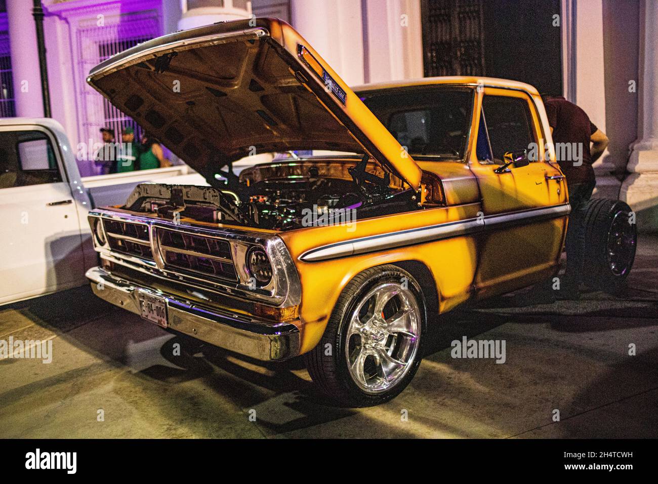 Classic cars on Via Activa to 2021 in Hermosillo, Sonora Mexico