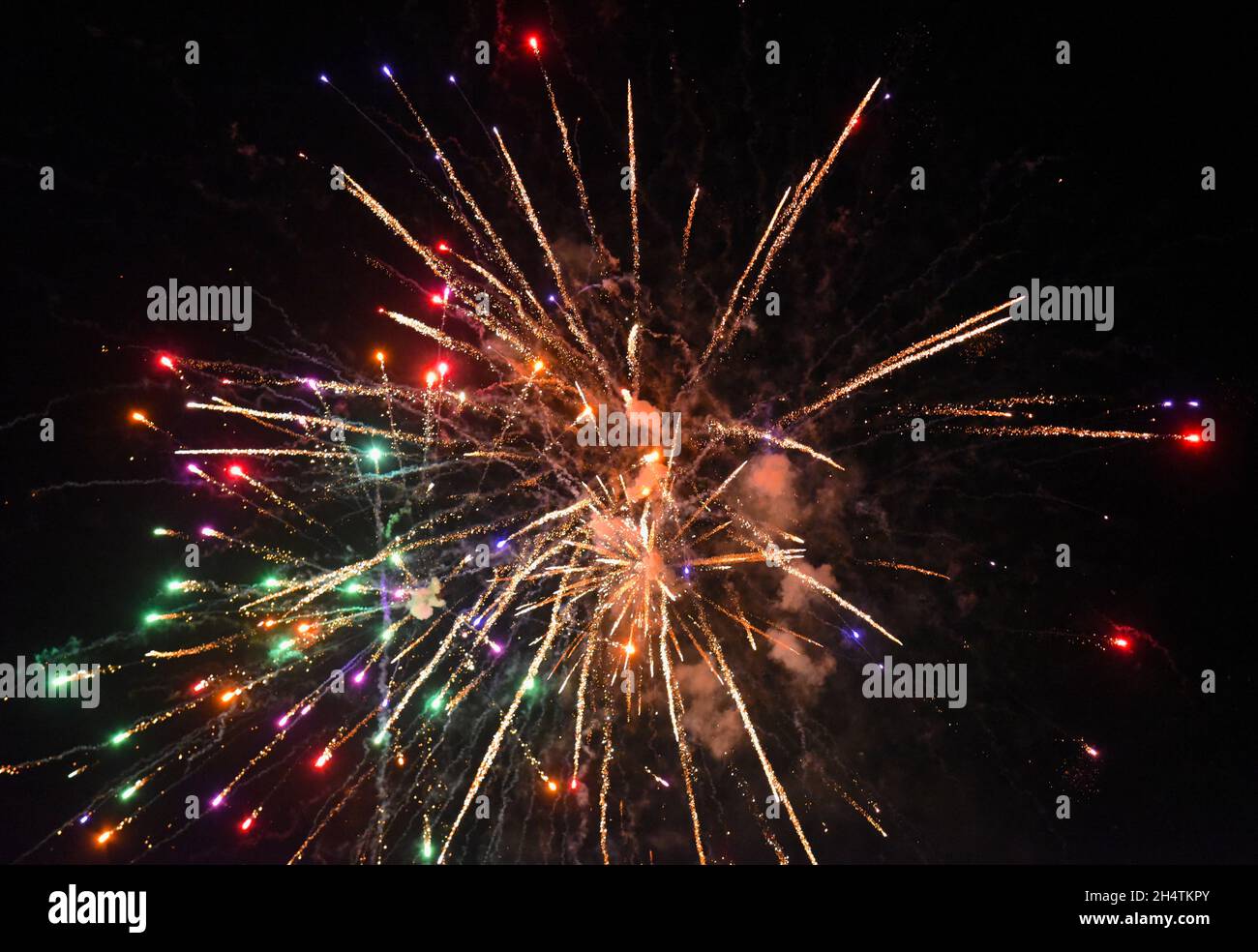 04/11/2021 Gravesend UK. Sikhs celebrate Diwali 2021 with a spectacular ...