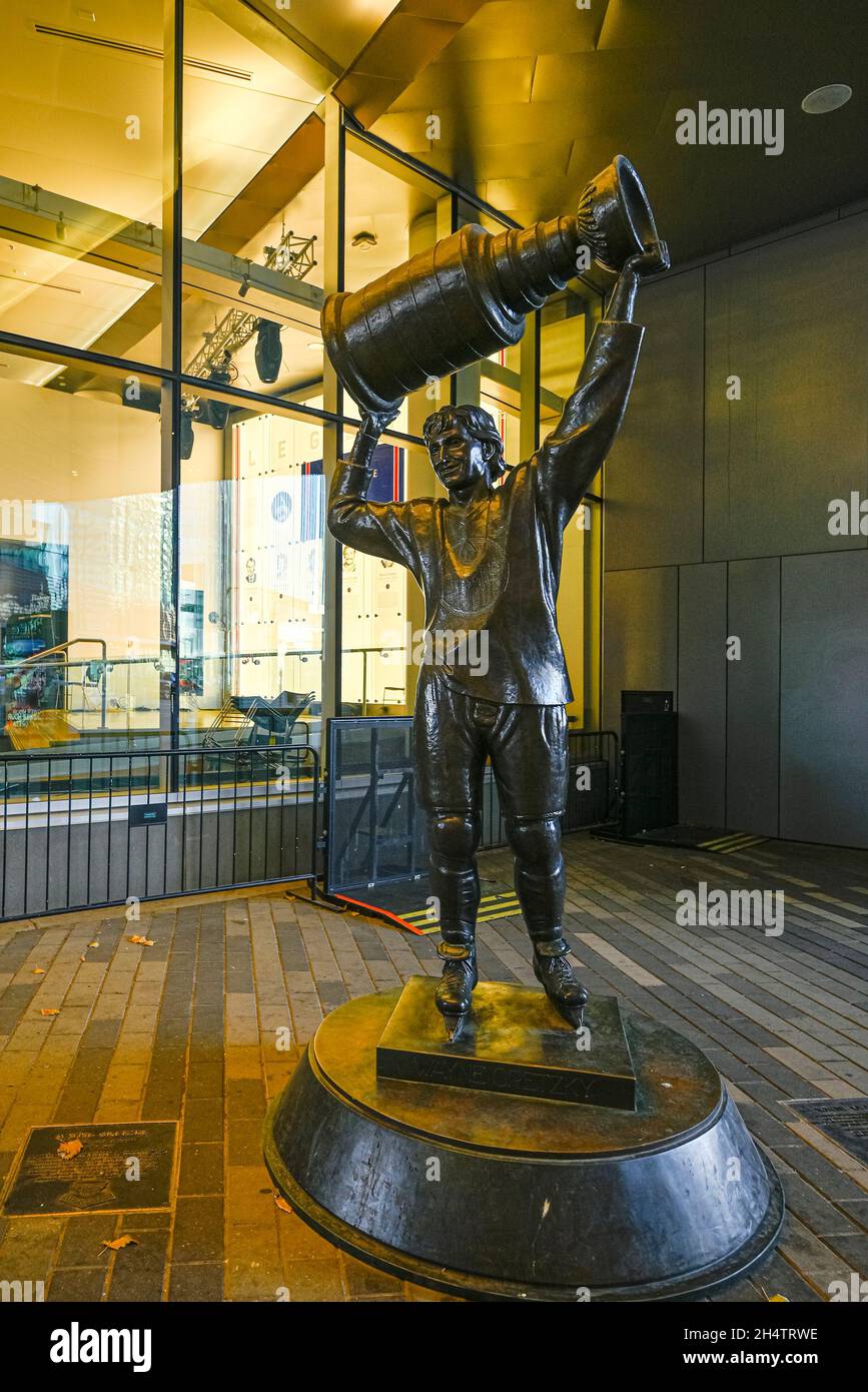 Wayne Gretzky statue, Rogers Place, Edmonton, Alberta, Canada Stock