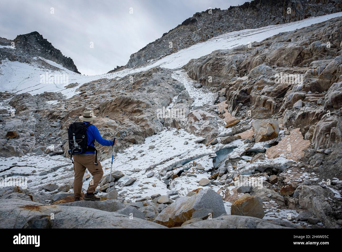 Pico de Aneto at left, and Aneto glacier, in Posets-Maladeta Natural ...