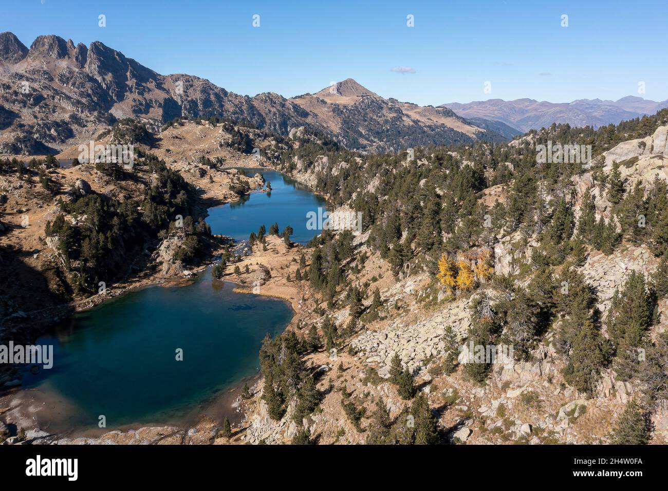 Redon and Lonh lakes, Circ de Colomers. Aiguestortes National Park. Pyrenees, Spain Stock Photo