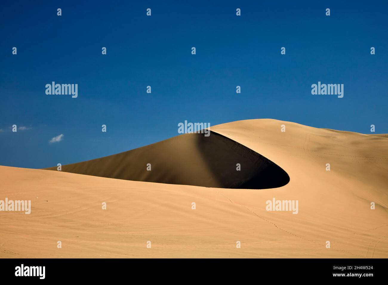 Sand dunes in desert near Huacachina Oasis, Ica, Peru, South America Stock Photo