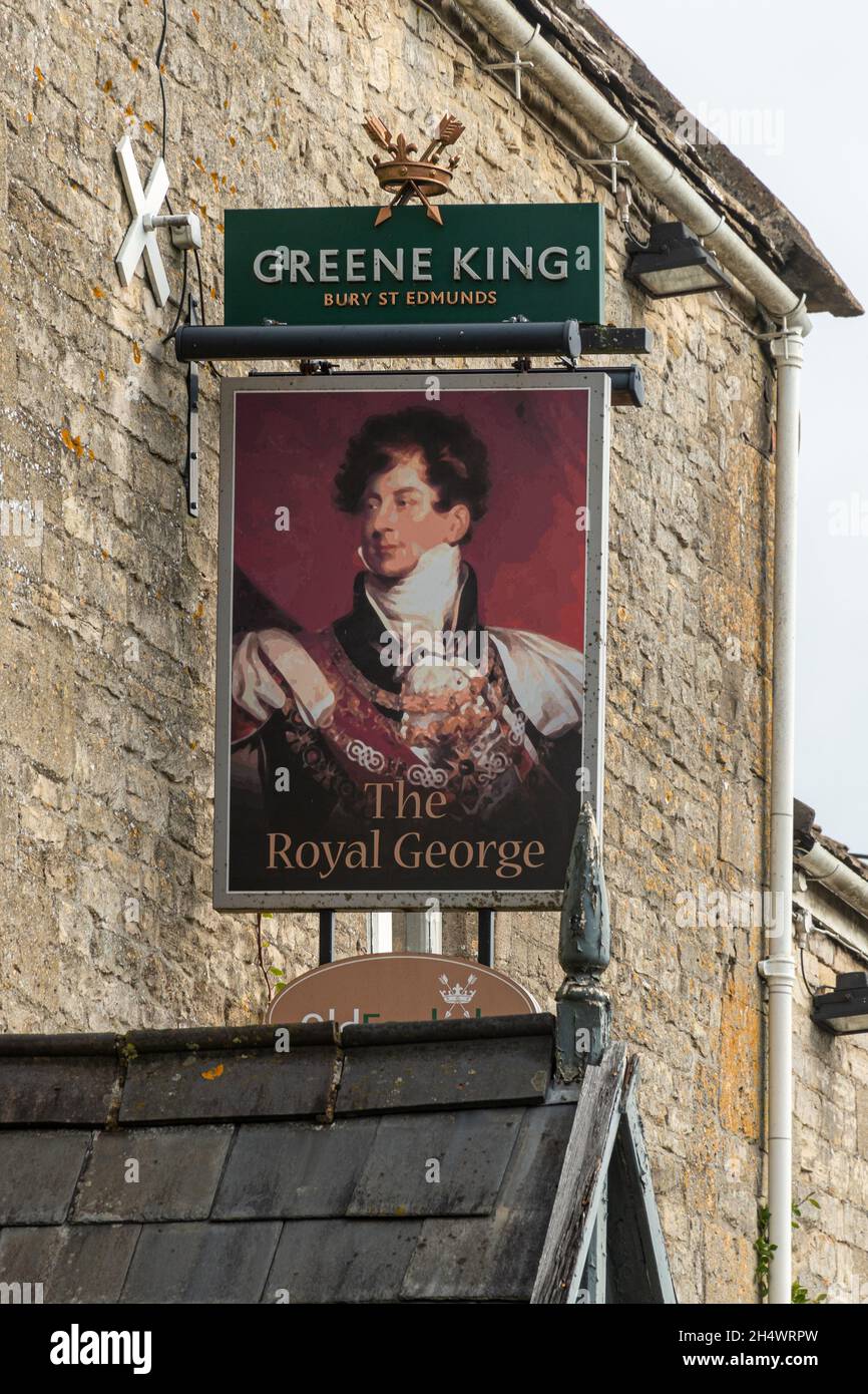 The Royal George Hotel in Birdlip village in the Cotswolds AONB in Gloucestershire, England, UK Stock Photo