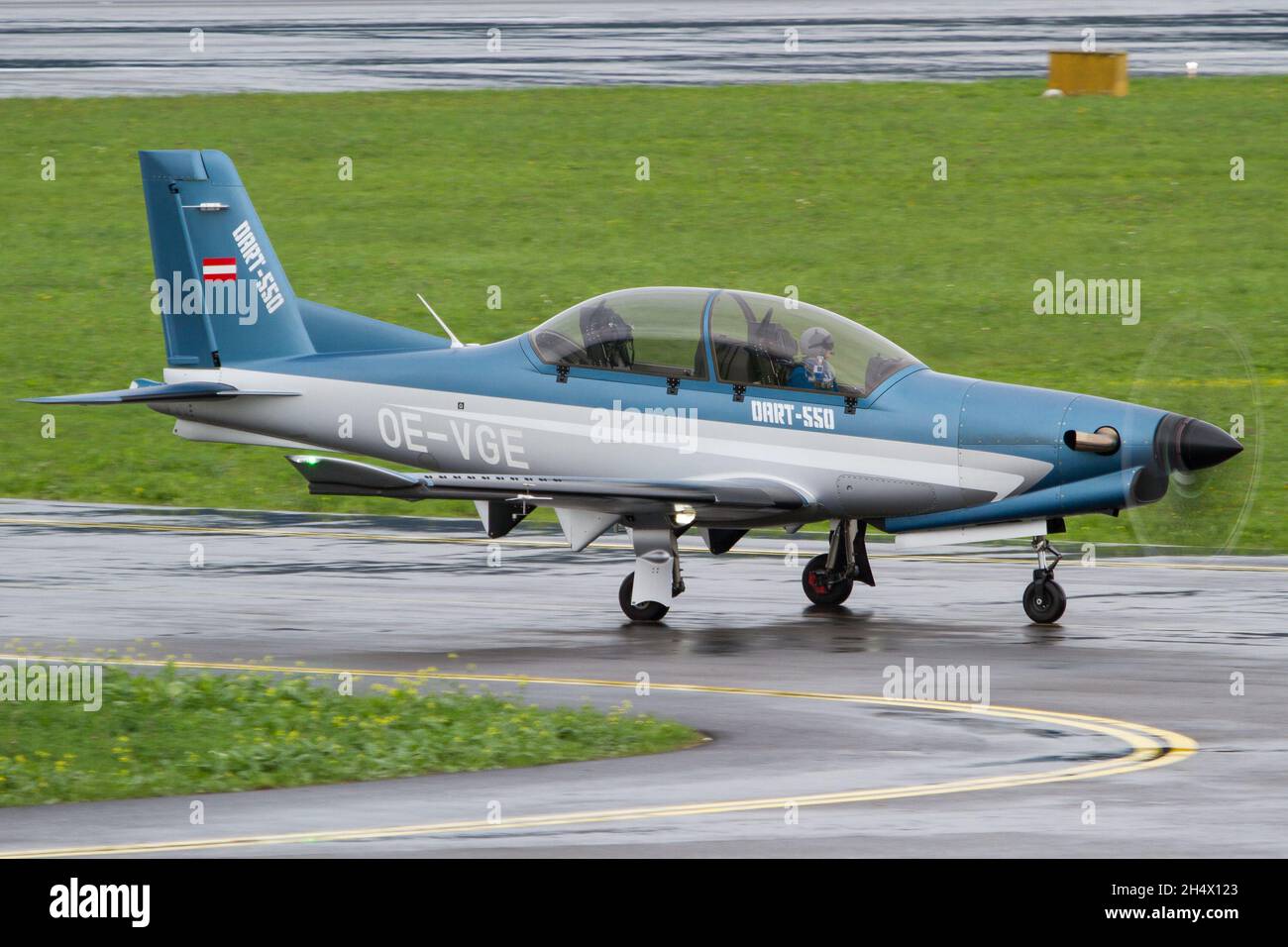 ZELTWEG, AUSTRIA - Sep 07, 2019: Training aircraft prototype Diamond Dart  550 OE-VGE in Zeltweg Stock Photo - Alamy