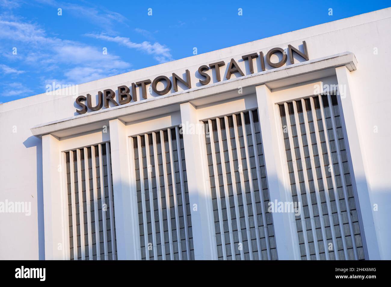 Surbiton Railway Station, Surbiton, London Stock Photo Alamy