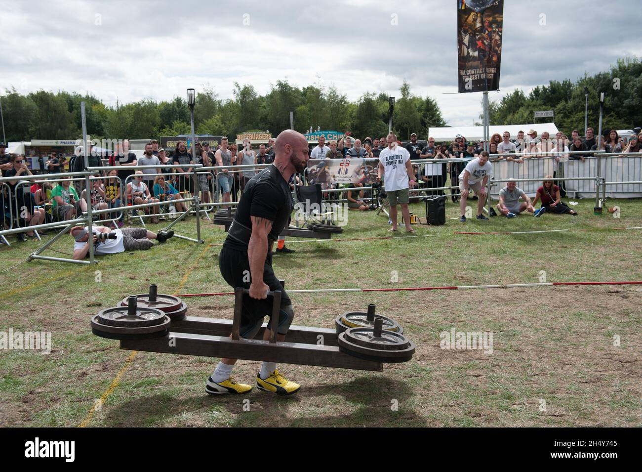 Strongman competition hi-res stock photography and images photo