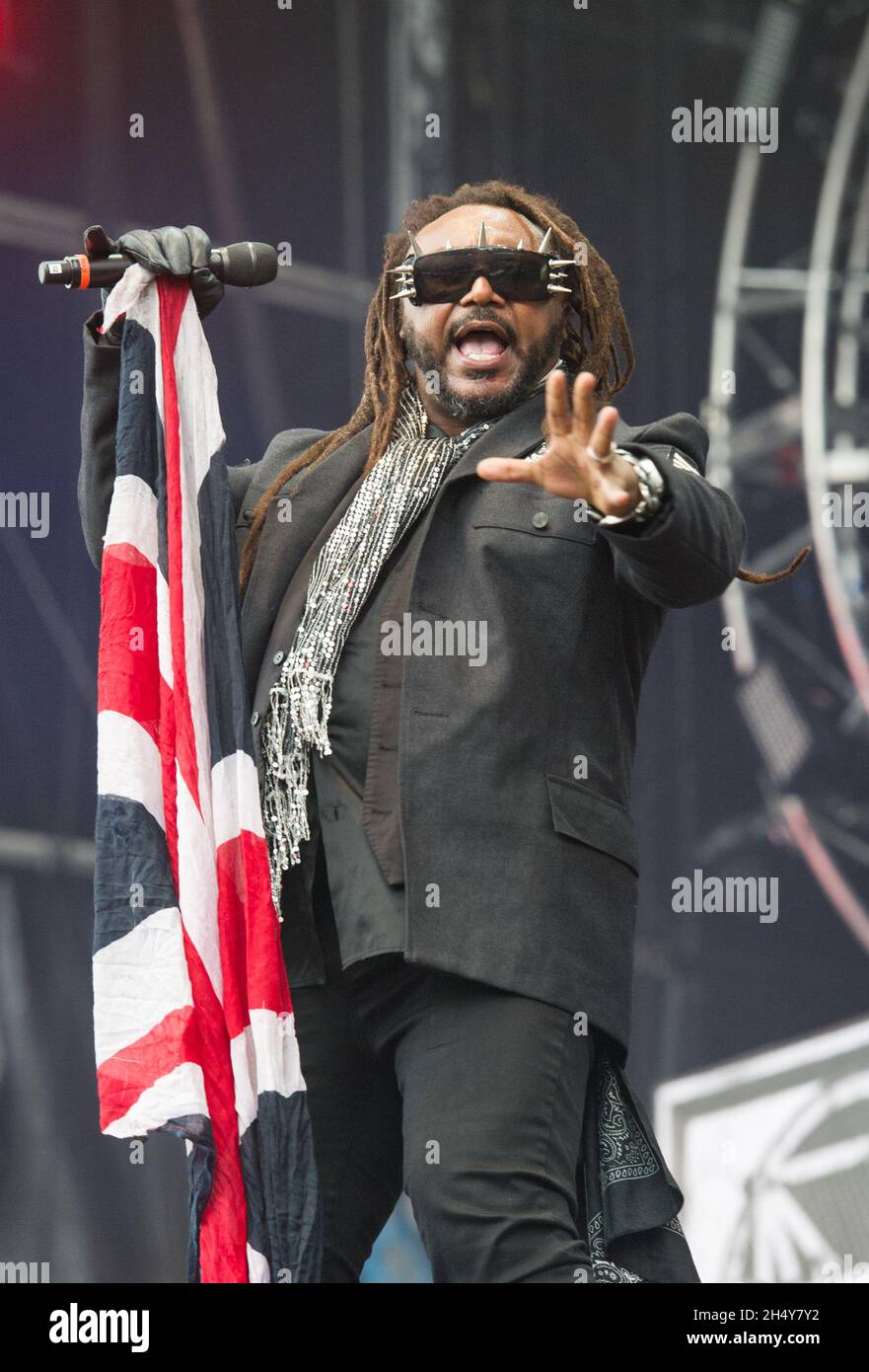 Benji Webbe of Skindred performing live at Leeds Festival 2016 at Bramham  Park, UK. Picture date: Sunday August 28, 2016. Photo credit: Katja Ogrin/  EMPICS Entertainment Stock Photo - Alamy