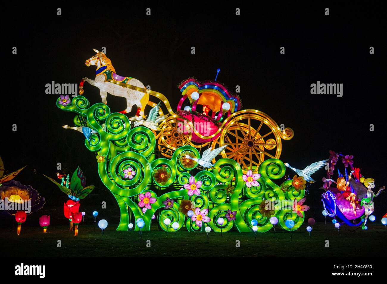 Birmingham botanical gardens christmas hires stock photography and images Alamy