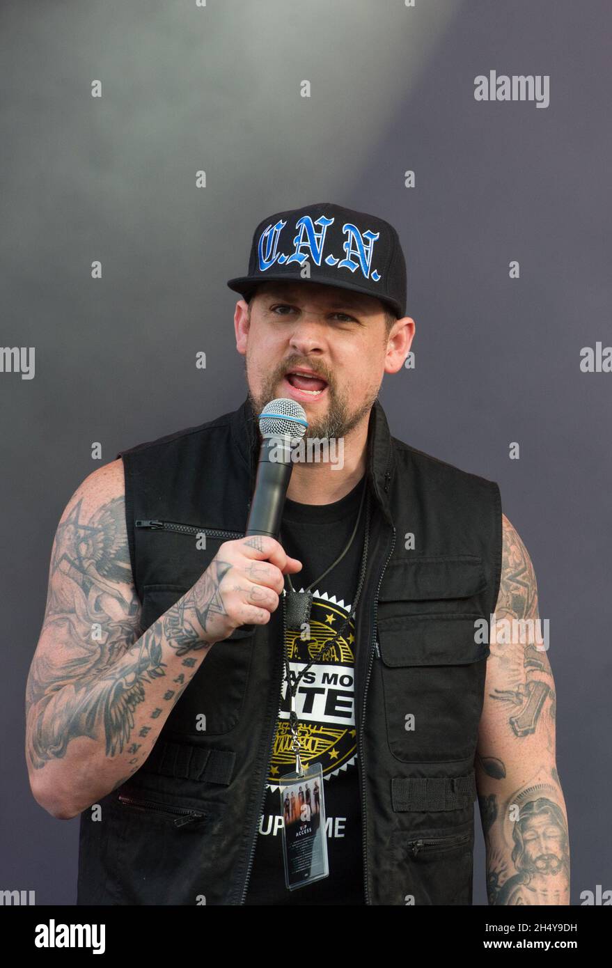 Joel Madden of Good Charlotte performing live on stage on day 1 of Download Festival  at  Donington Park, UK. Picture date: Friday 09 June, 2017. Photo credit: Katja Ogrin/ EMPICS Entertainment. Stock Photo