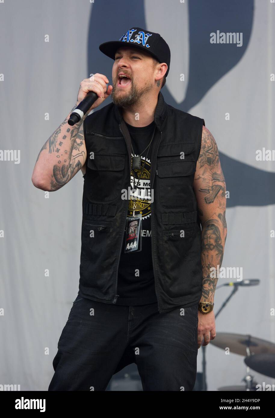 Joel Madden of Good Charlotte performing live on stage on day 1 of Download Festival  at  Donington Park, UK. Picture date: Friday 09 June, 2017. Photo credit: Katja Ogrin/ EMPICS Entertainment. Stock Photo
