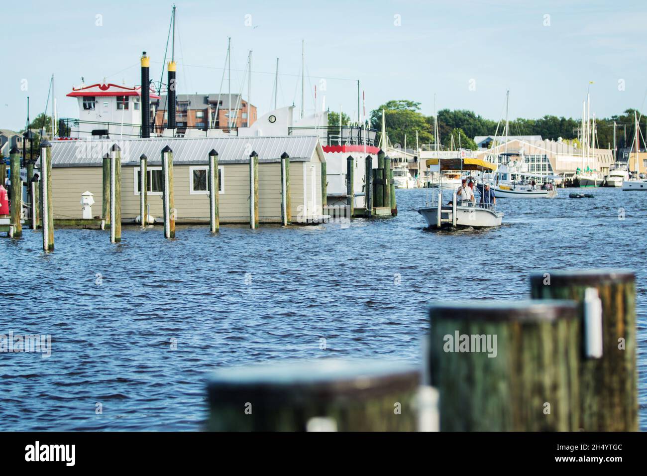 Water taxi boating around the Annapolis City Dock (Ego Alley) in