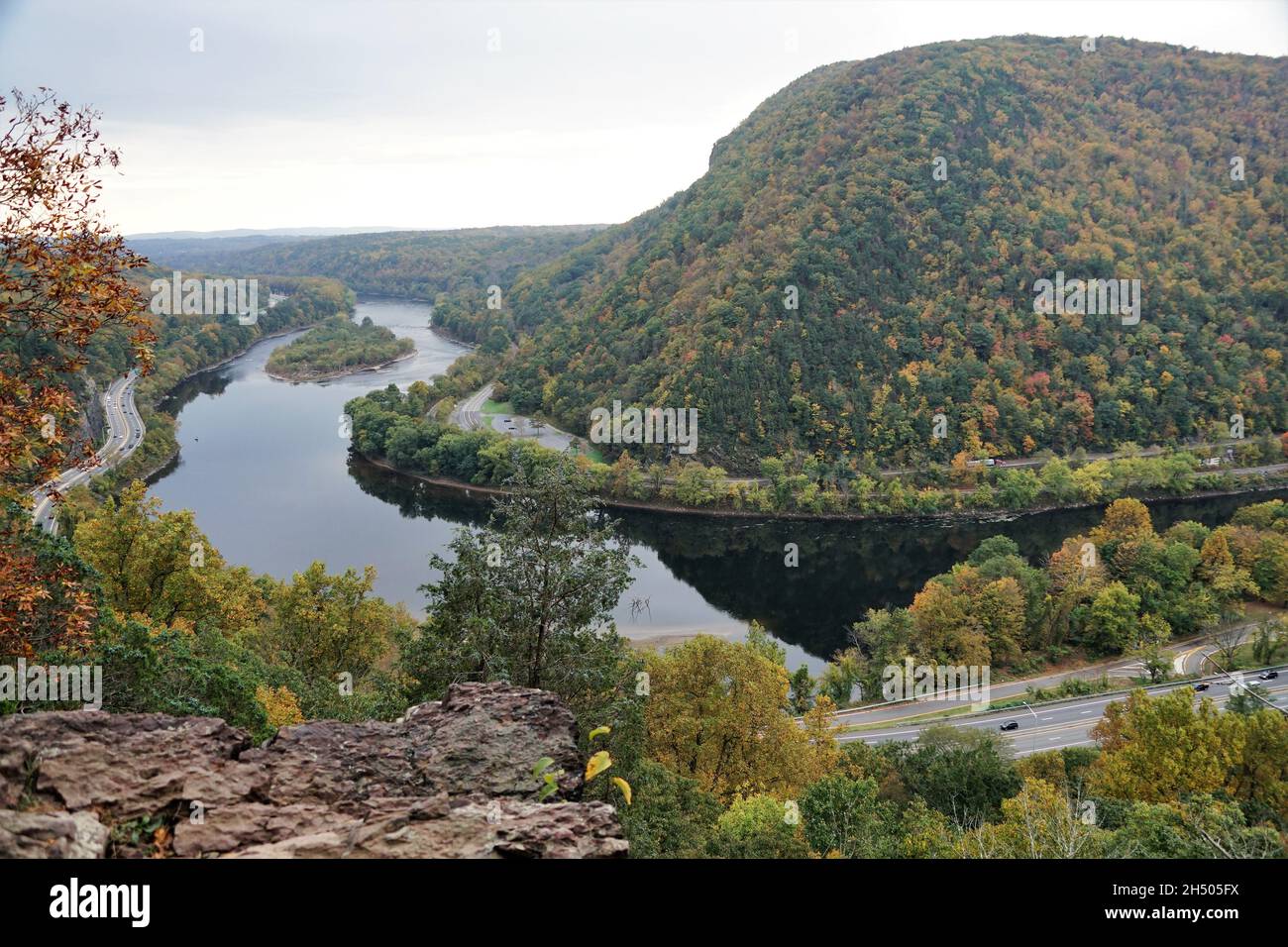 The aerial view of the traffic Delaware Water Gap and scenery of
