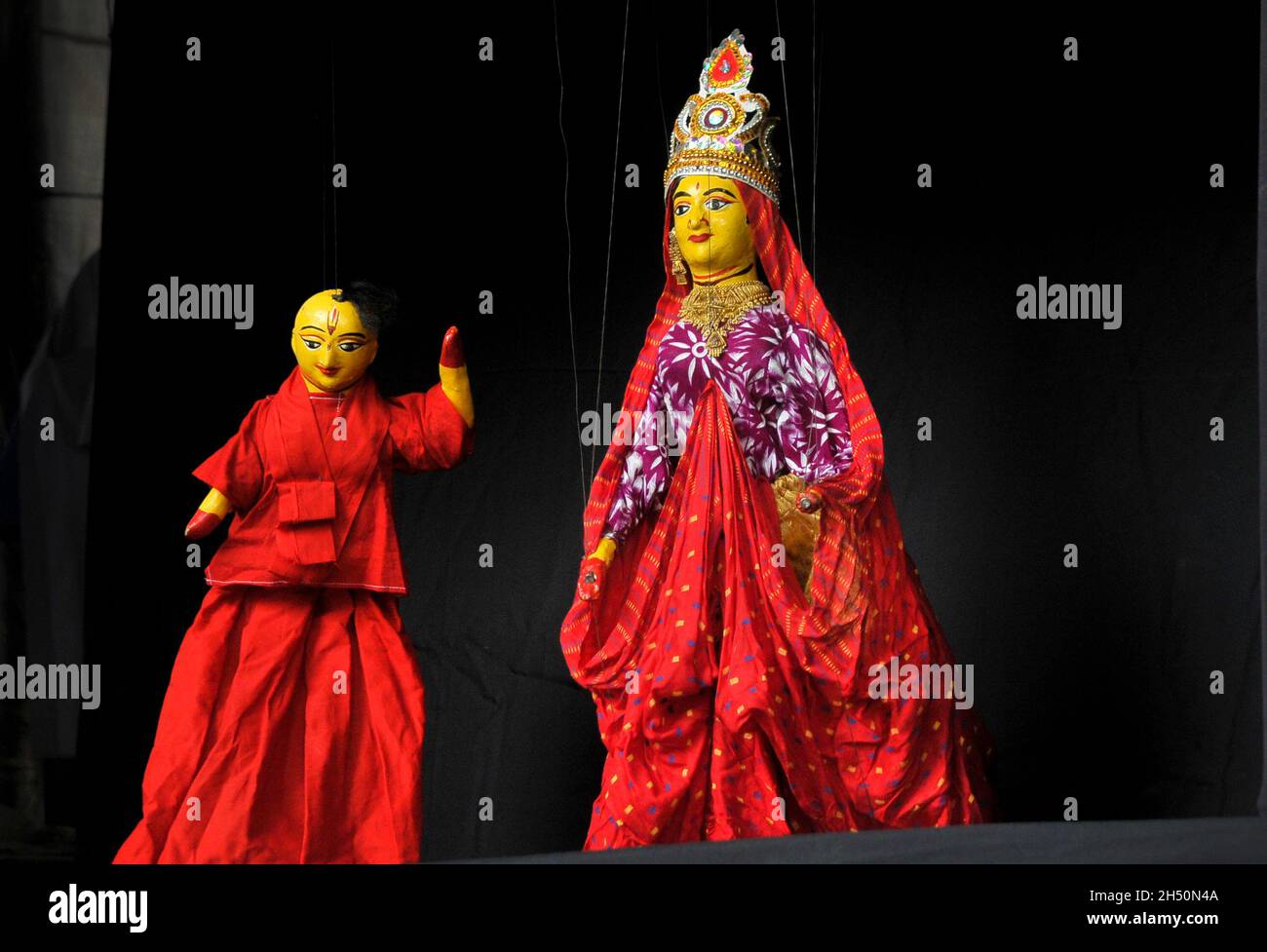 Moni Mukta puppet group of B. Baria, performing a puppet show at an event to celebrate the 15 year anniversary of Sylhet Agricultural University, Sylhet, Bangladesh. Stock Photo
