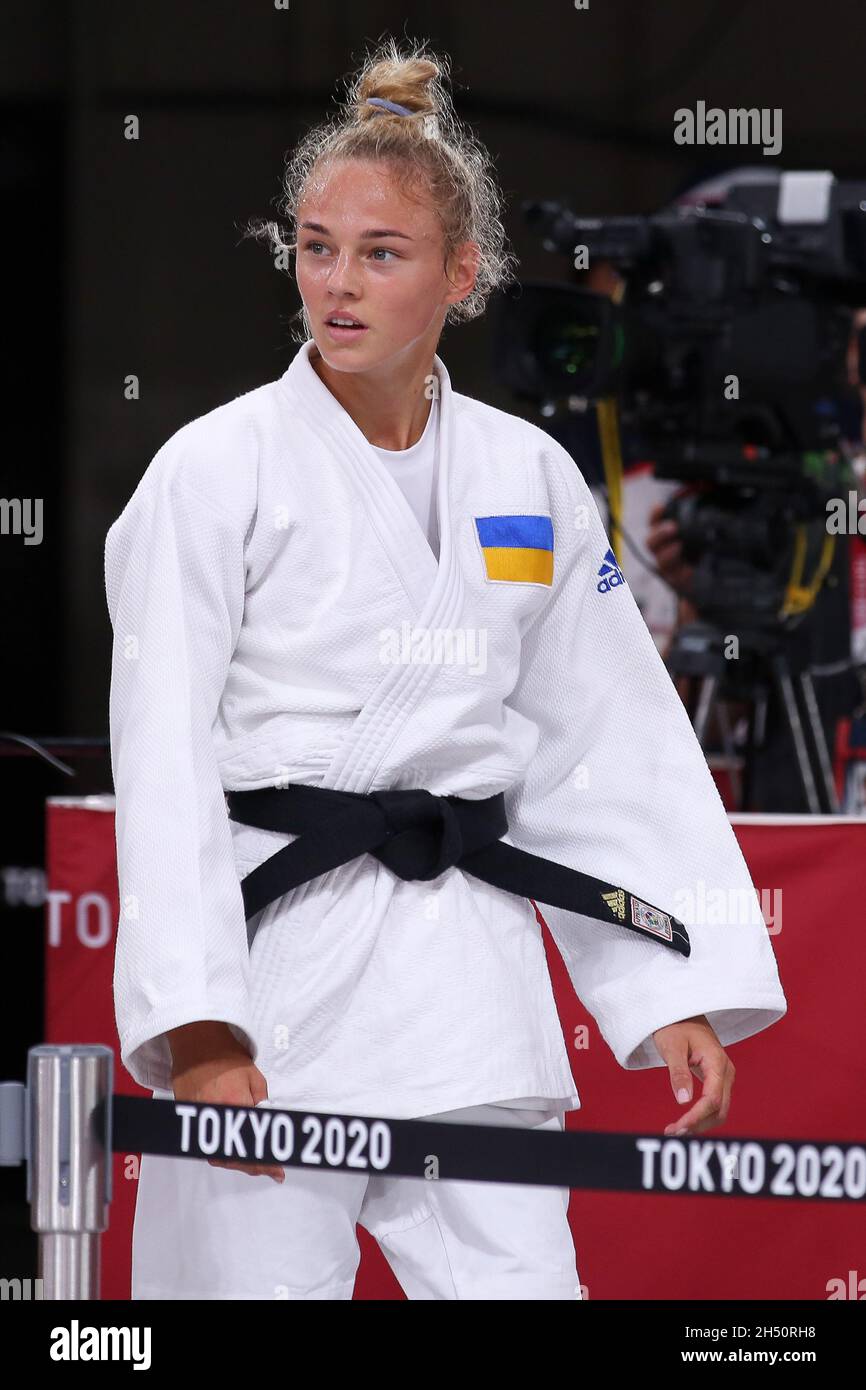 JULY 24th, 2021 - TOKYO, JAPAN: Daria BILODID of Ukraine (white) beats  Milica NIKOLIC of Serbia (blue) in the Judo Women -48 kg Round of 16 at the  Tok Stock Photo - Alamy