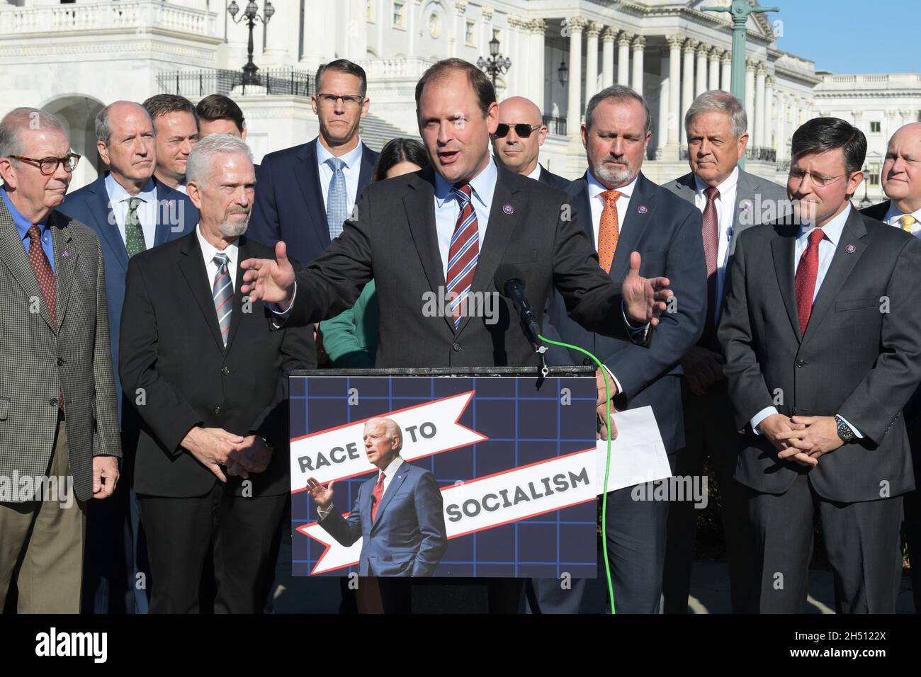 Washington, USA. 05th Nov, 2021. Representative Andy Barr (R-KY) alongside House Republican members speaks during a press conference in response to OSHA's release of Biden's vaccine mandate for private businesses, at House Triangle/Capitol Hill. Credit: SOPA Images Limited/Alamy Live News Stock Photo