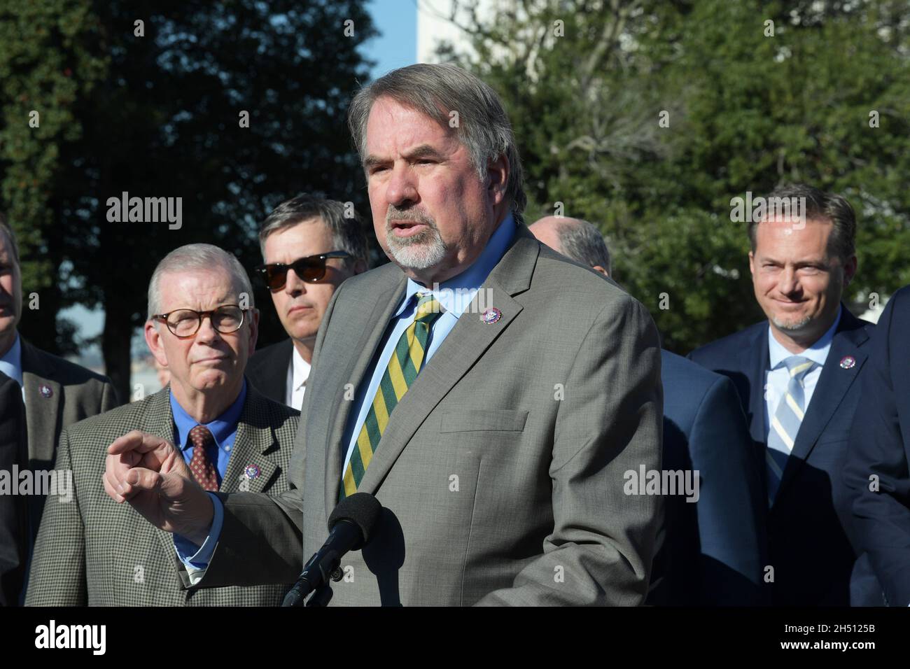 Washington, USA. 05th Nov, 2021. Representative Doug LaMalfa (R-CA) alongside House Republican members hold a press conference in response to OSHA's release of Biden's vaccine mandate for private businesses, at House Triangle/Capitol Hill. Credit: SOPA Images Limited/Alamy Live News Stock Photo