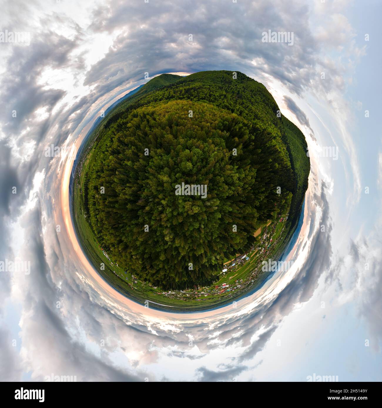 360 panorama hills hi-res stock photography and images - Alamy