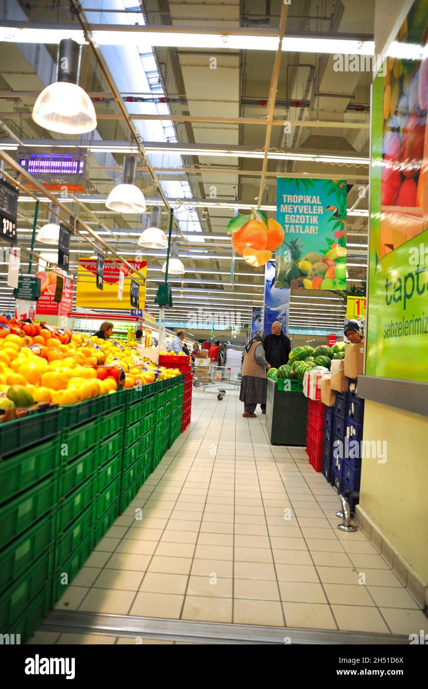 Carrefour supermarket istanbul turkey hi-res stock photography and ...