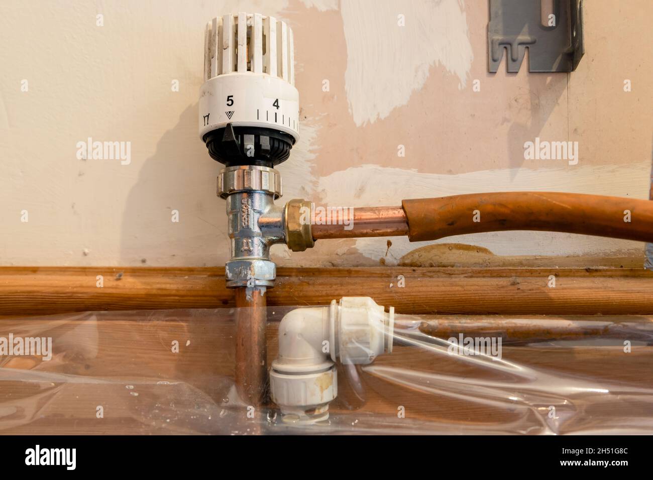 Drain valve hi-res stock photography and images - Alamy