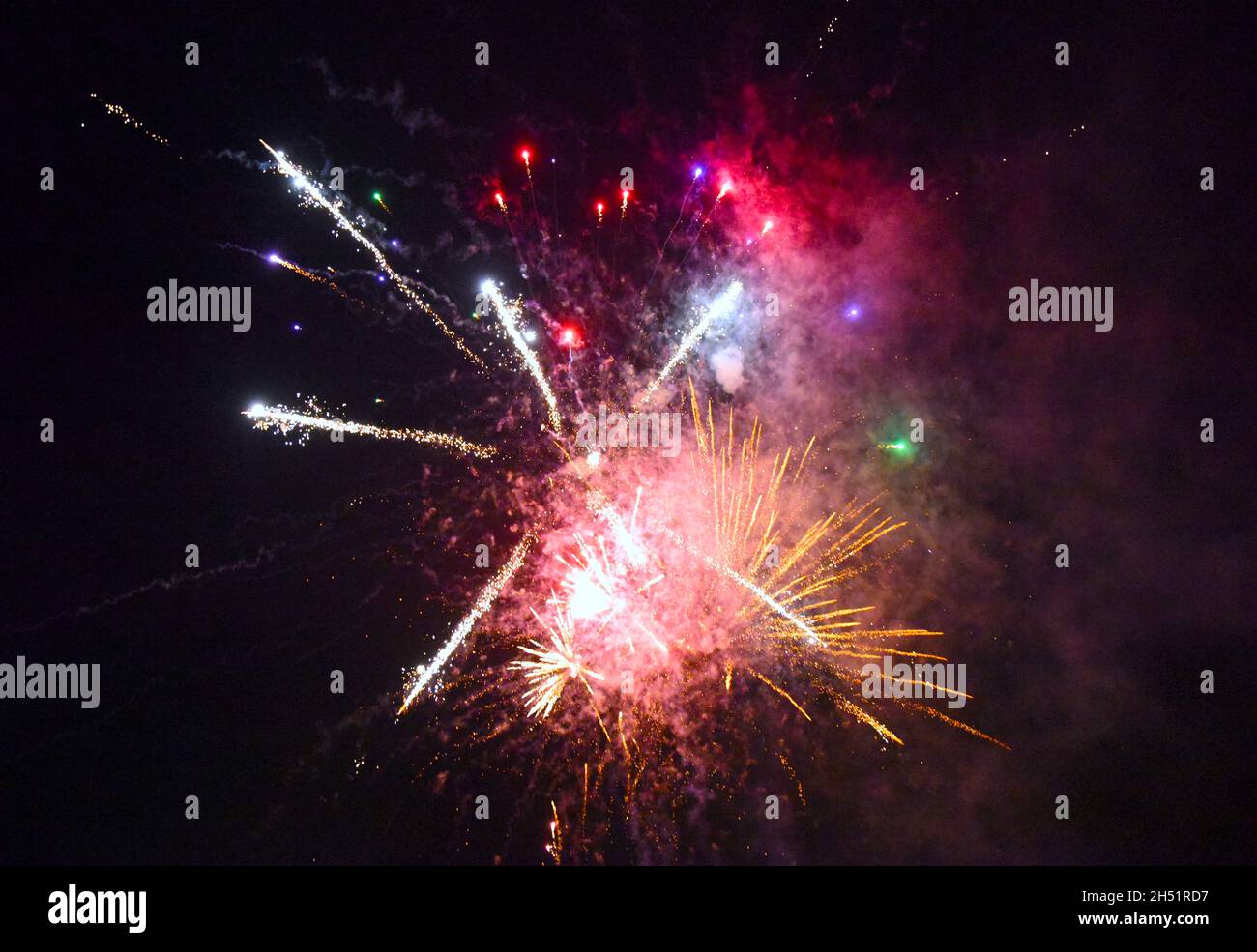 05/11/2021 PLA Royal Terrace Pier Gravesend UK. Bonfire Night fireworks