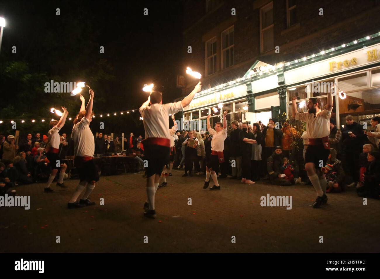 Newcastle upon Tyne, UK, 5th November 2021, Kingsman fire dance, a traditional folk celebration on Guy Fawkes night at the Cumberland Arms Pub, Credit: DEW/AlamyLive Stock Photo