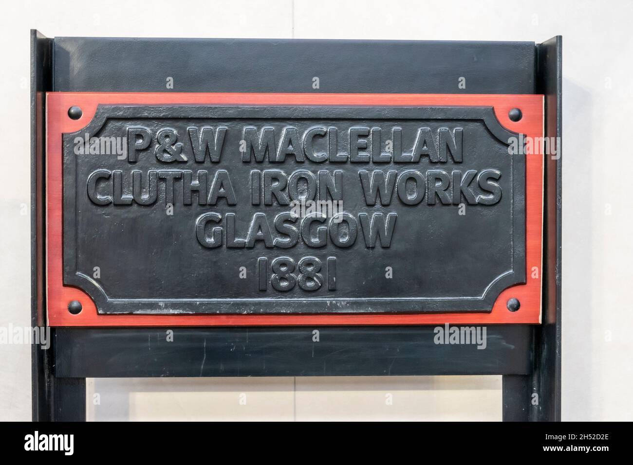 Plaque in Queen Street Railway Station inNorth Hanover Street Glasgow Scotland UK for P&W Maclellan clutha iron works glasgow Stock Photo